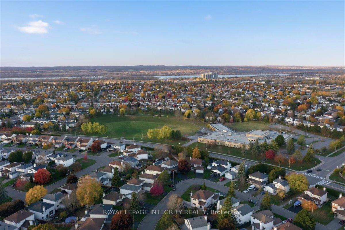 Photo 48 of 1791 Tache Way, Ottawa, Fallingbrook/Pineridge — HOMEH