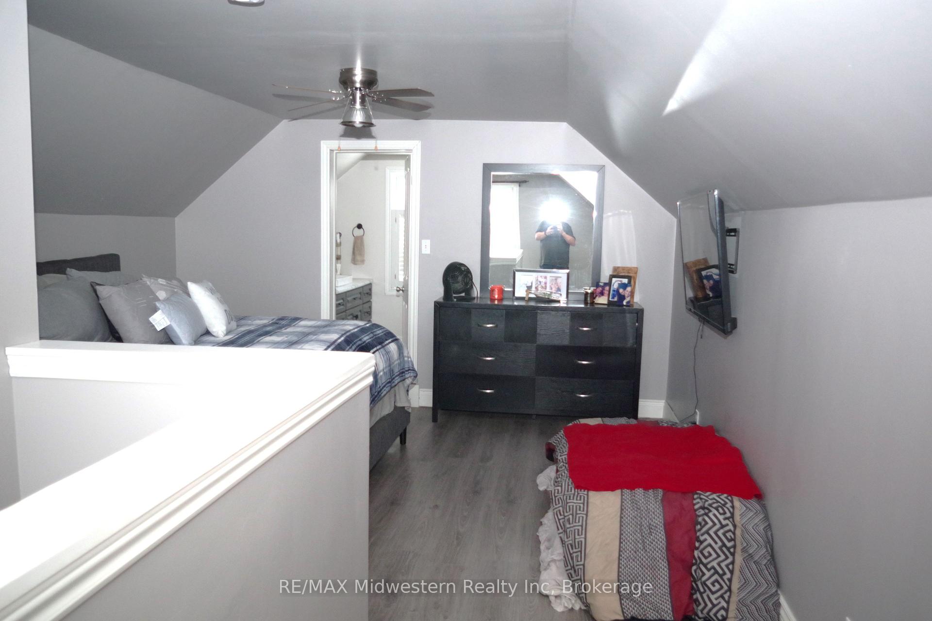 Photo 17 of 575 Barber Avenue N, North Perth, Listowel — HOMEH