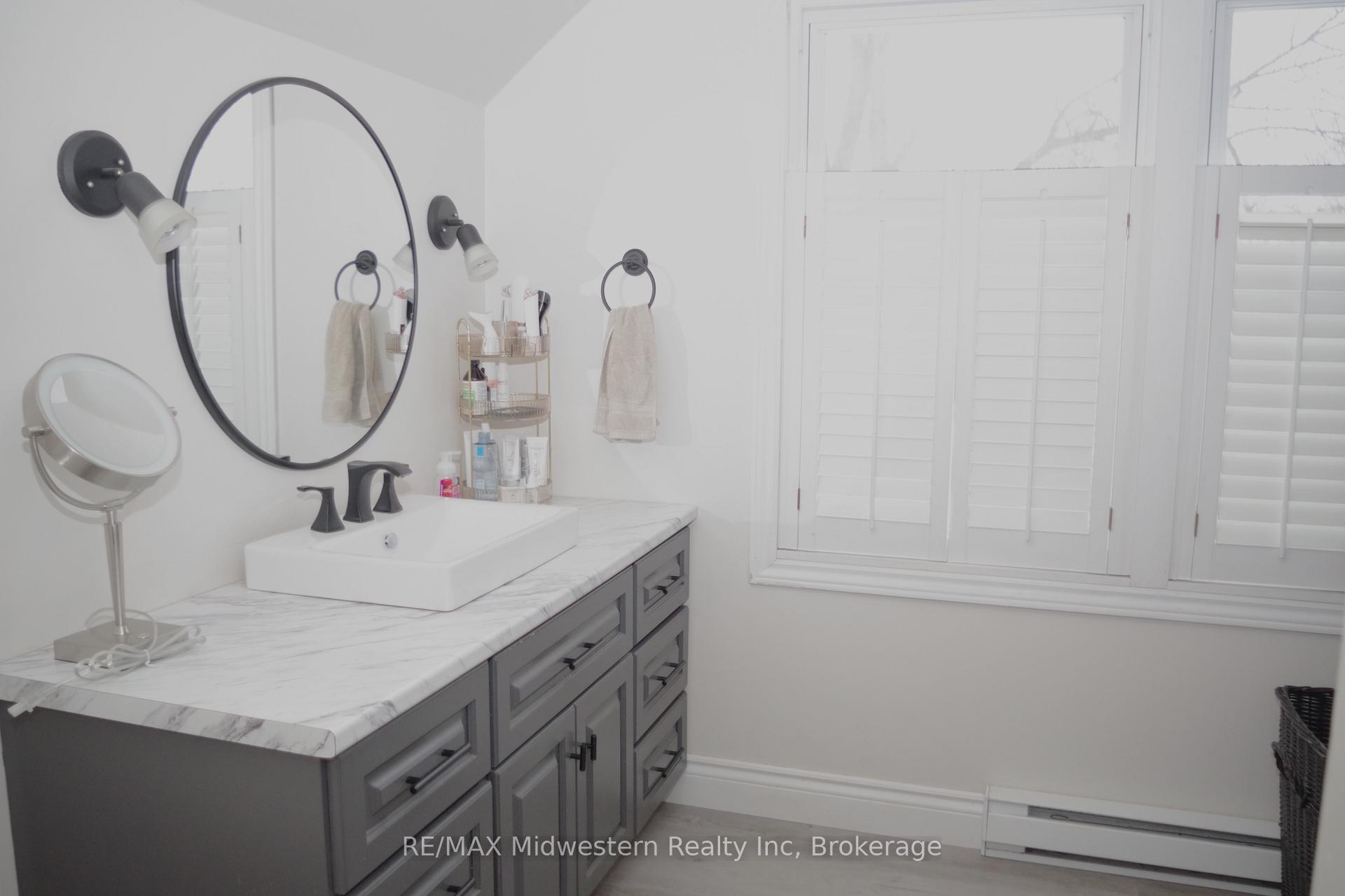 Photo 19 of 575 Barber Avenue N, North Perth, Listowel — HOMEH