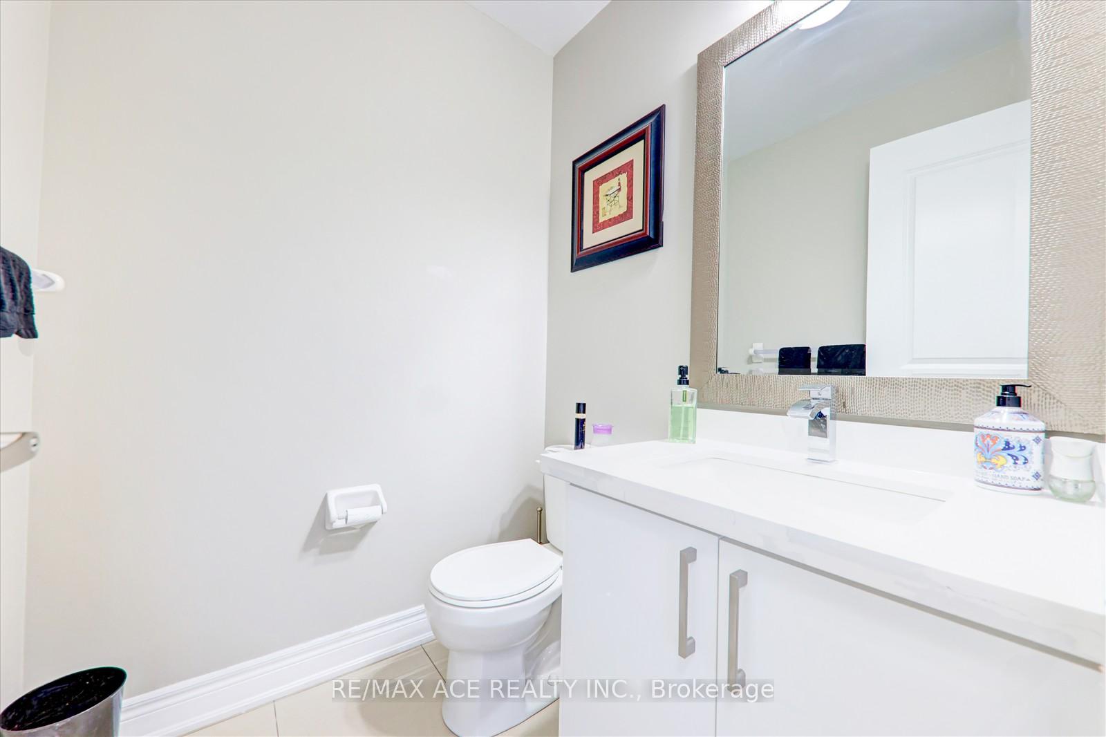 Photo 6 of Unit Main, 6 Lawrence Pilkington Avenue, Markham, Cornell — HOMEH