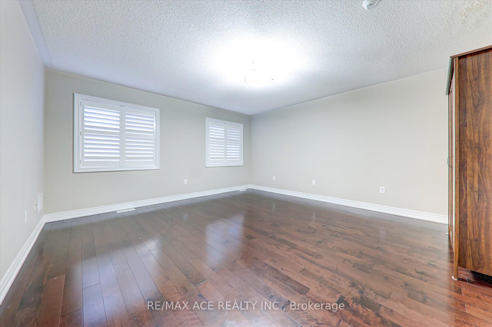 Photo 18 of Unit Main, 6 Lawrence Pilkington Avenue, Markham, Cornell — HOMEH