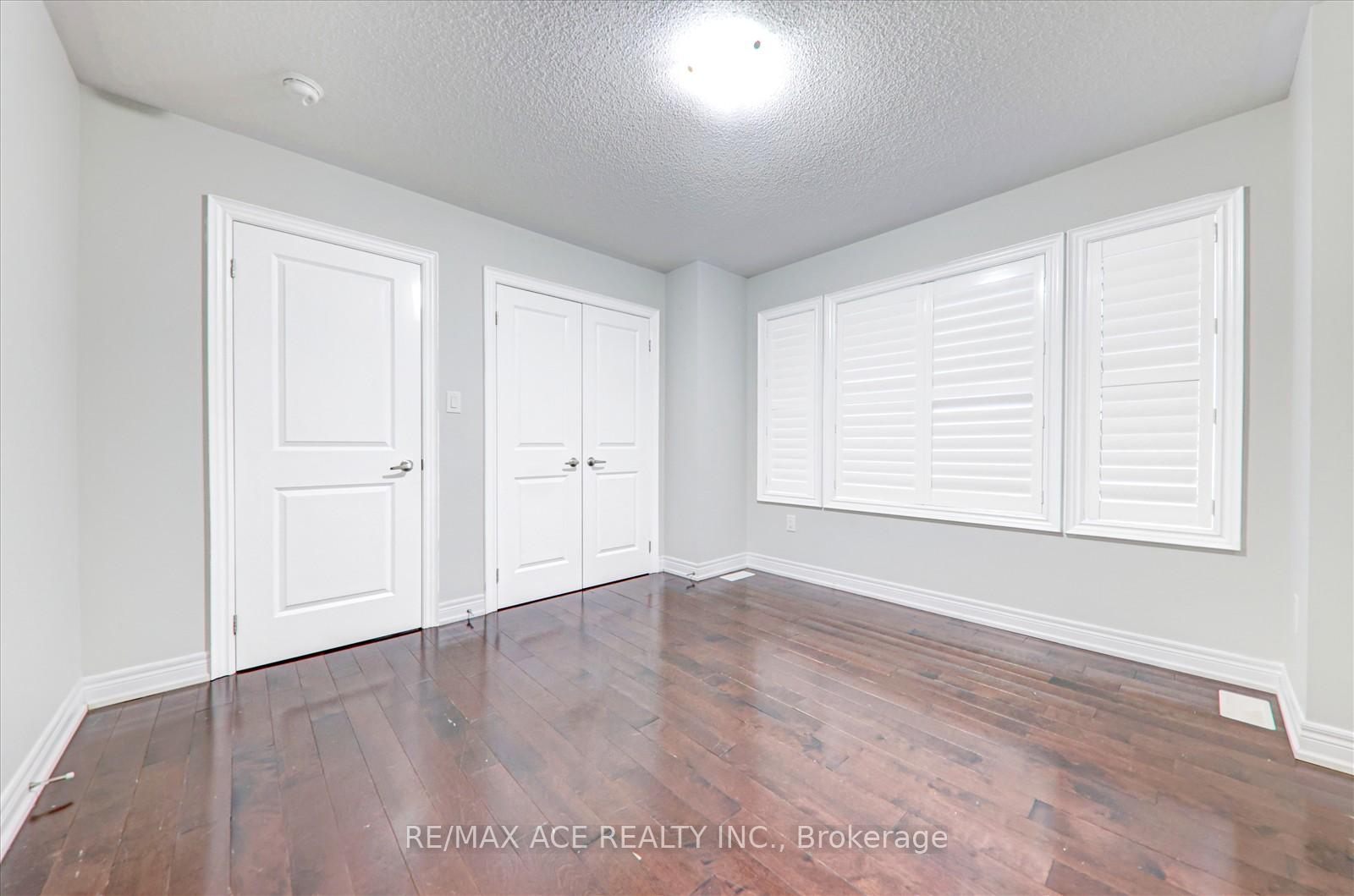 Photo 24 of Unit Main, 6 Lawrence Pilkington Avenue, Markham, Cornell — HOMEH