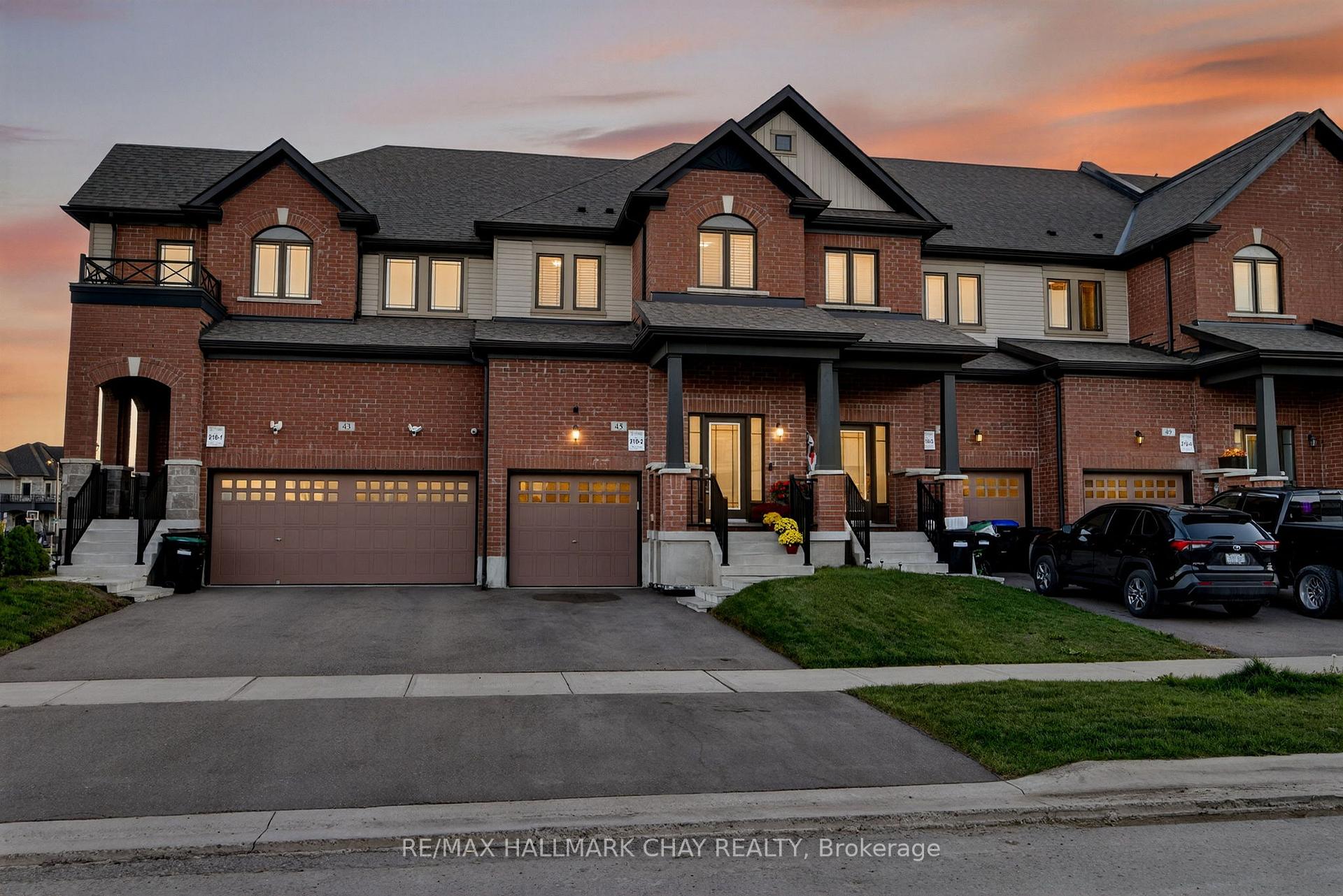 Photo 1 of 45 Lorne Thomas Place, New Tecumseth, Rural New Tecumseth — HOMEH