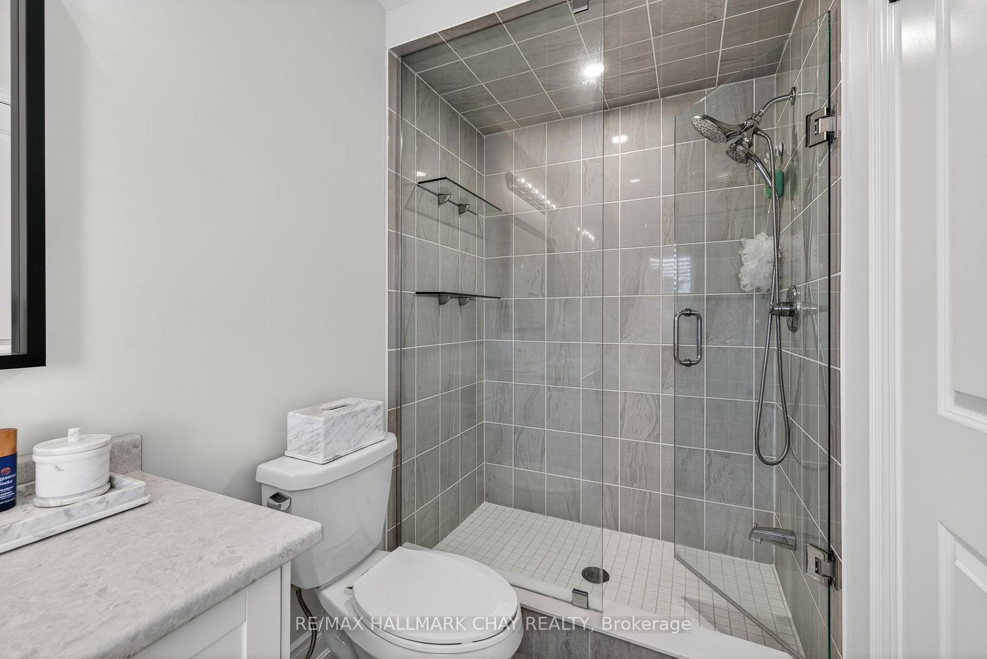 Photo 16 of 45 Lorne Thomas Place, New Tecumseth, Rural New Tecumseth — HOMEH