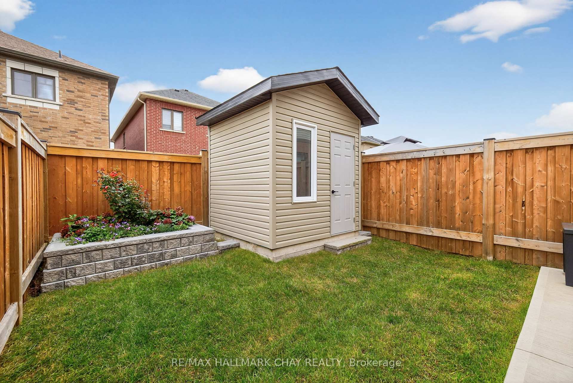 Photo 26 of 45 Lorne Thomas Place, New Tecumseth, Rural New Tecumseth — HOMEH