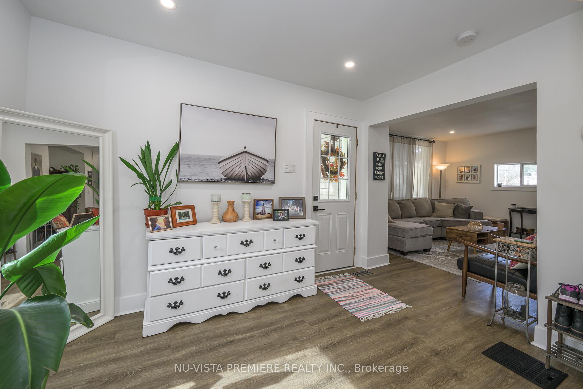 Photo 5 of 256 Pearl Street, North Middlesex, Parkhill — HOMEH