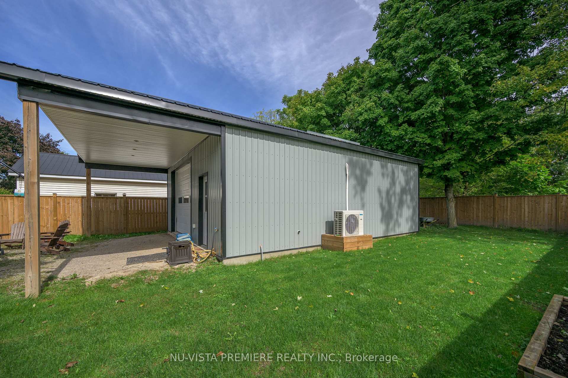 Photo 25 of 256 Pearl Street, North Middlesex, Parkhill — HOMEH