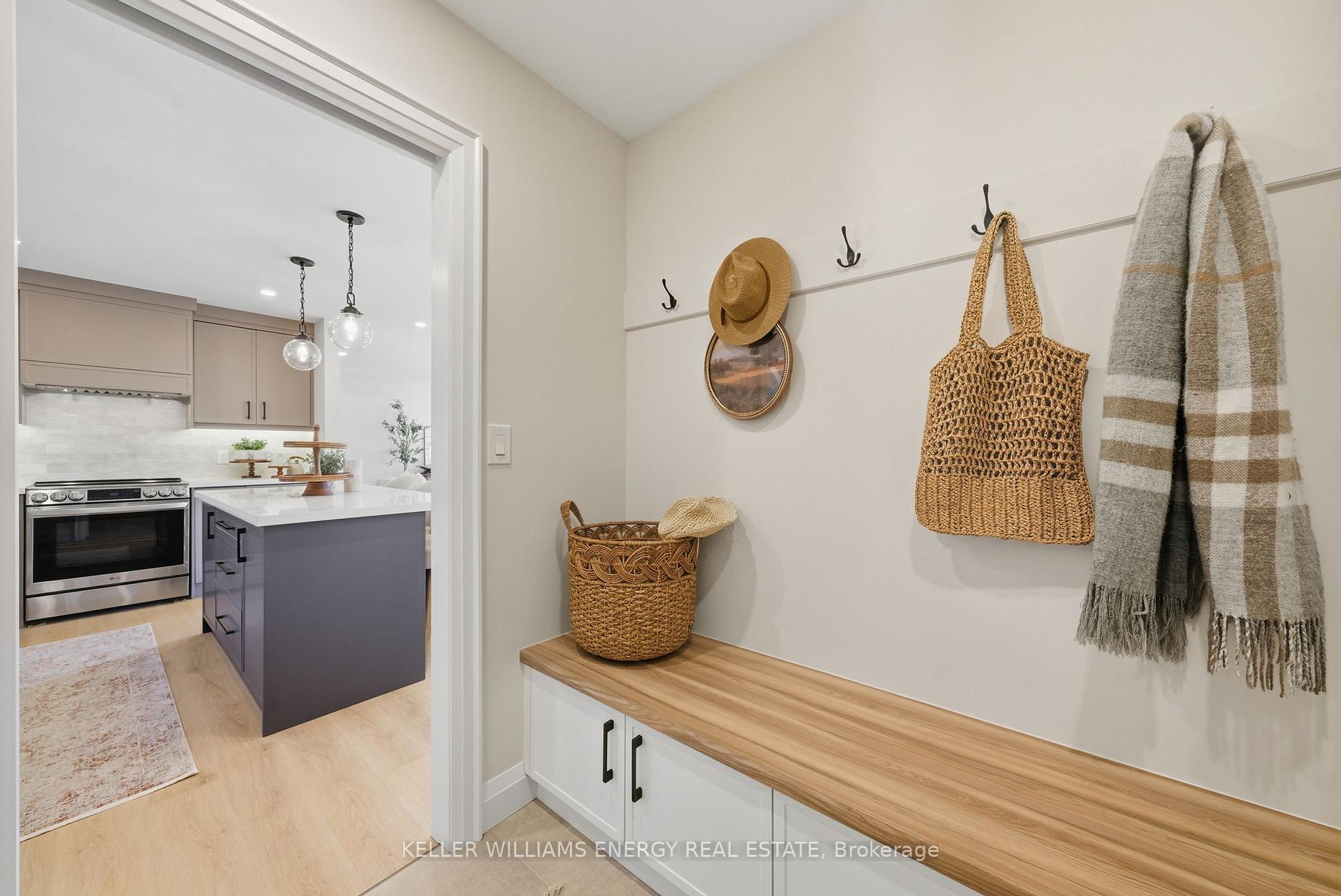 Photo 14 of 476 Beurling Avenue, Oshawa, McLaughlin — HOMEH