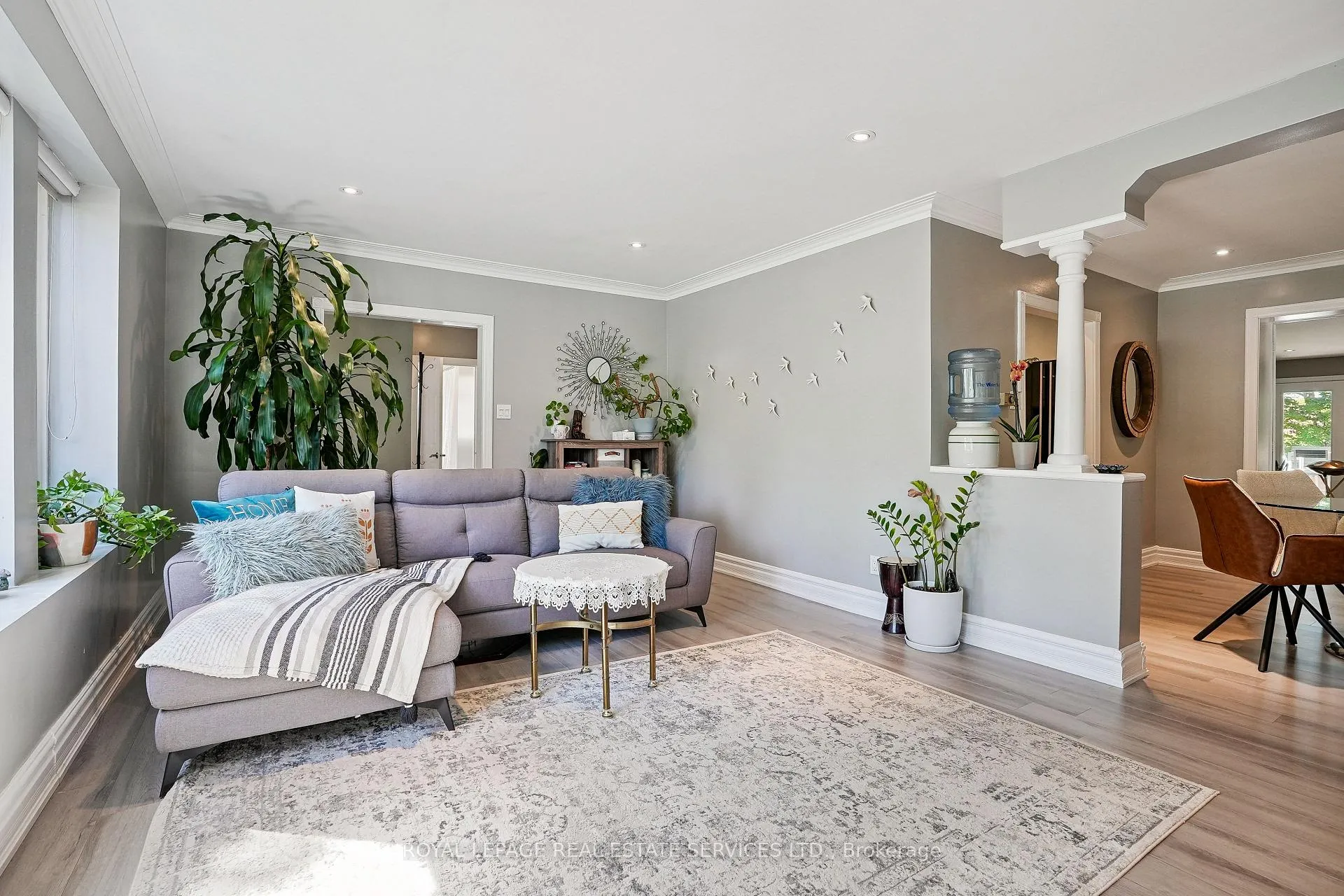 Photo 6 of 397 River Side Drive, Oakville, Central — HOMEH