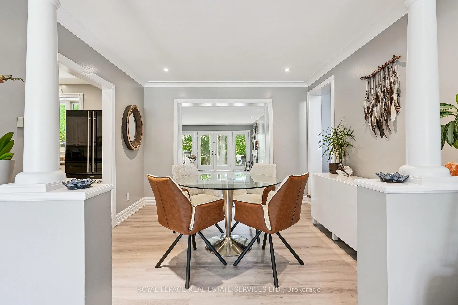 Photo 7 of 397 River Side Drive, Oakville, Central — HOMEH