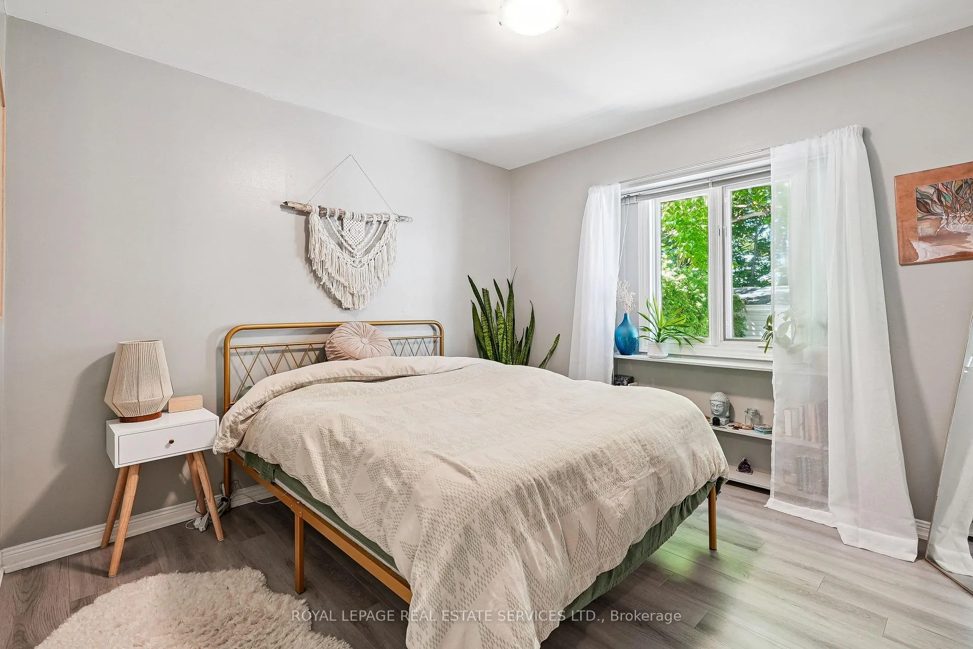 Photo 16 of 397 River Side Drive, Oakville, Central — HOMEH