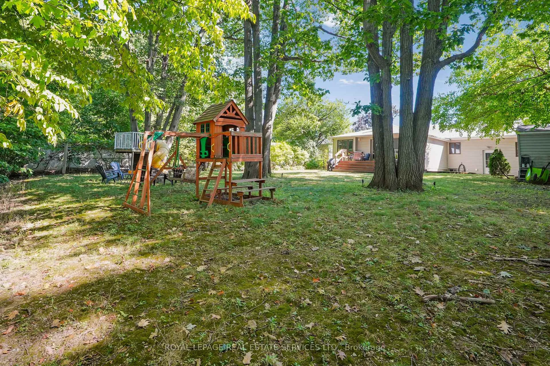 Photo 34 of 397 River Side Drive, Oakville, Central — HOMEH