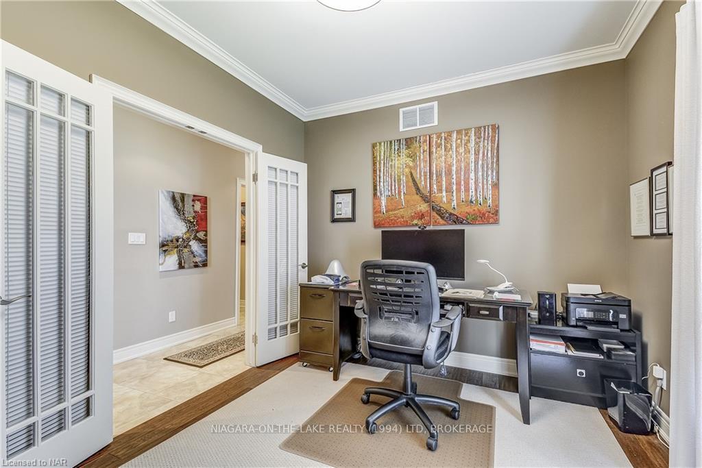 Photo 9 of 6384 Pinestone Road, Niagara Falls, Stamford — HOMEH