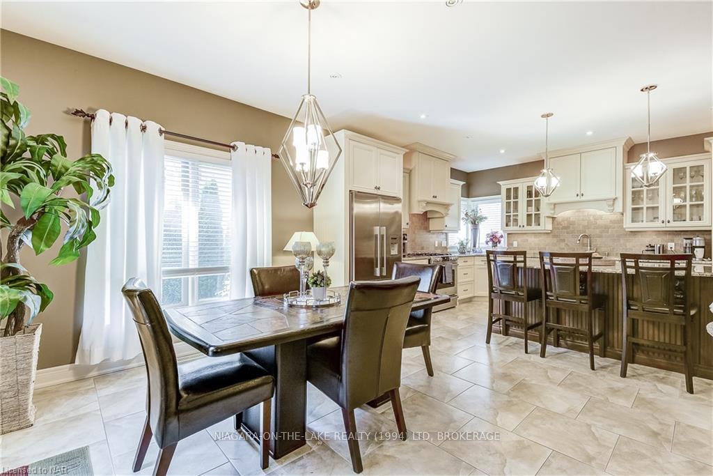 Photo 14 of 6384 Pinestone Road, Niagara Falls, Stamford — HOMEH