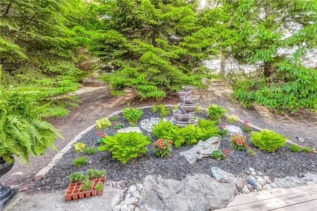 Photo 38 of 6384 Pinestone Road, Niagara Falls, Stamford — HOMEH