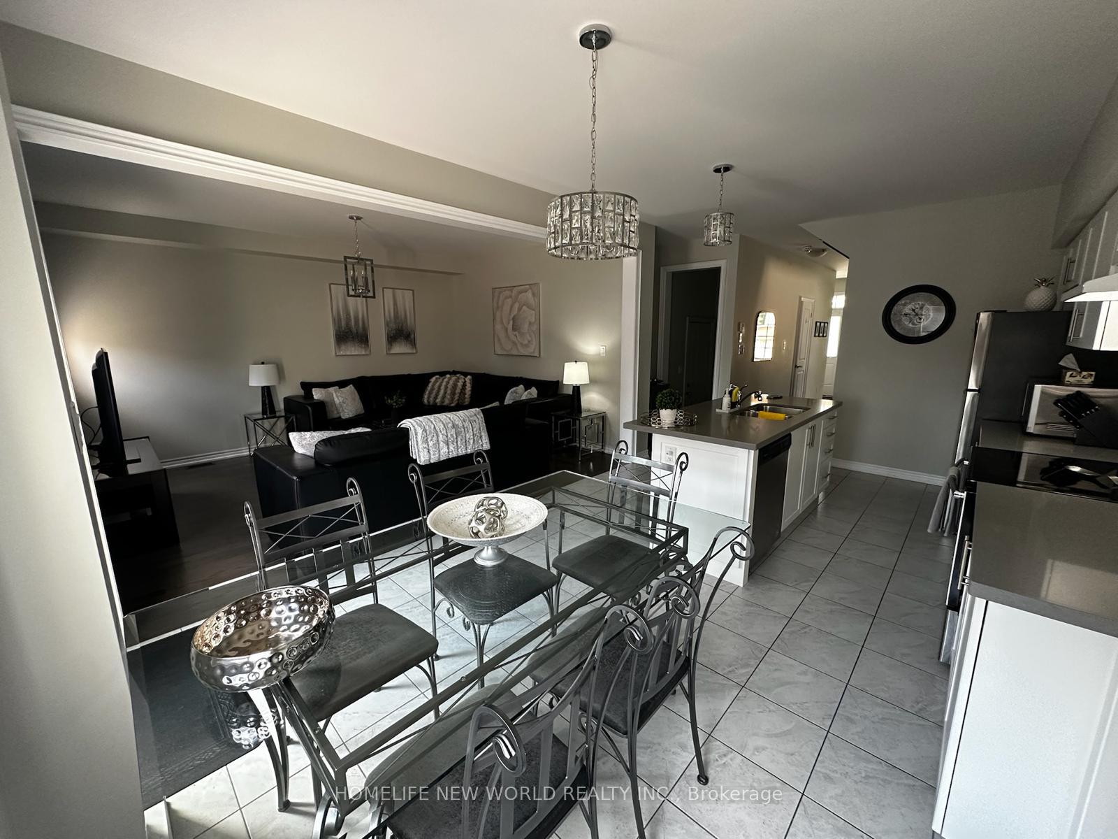 Photo 6 of 75 Knapton Drive, Newmarket, Woodland Hill — HOMEH