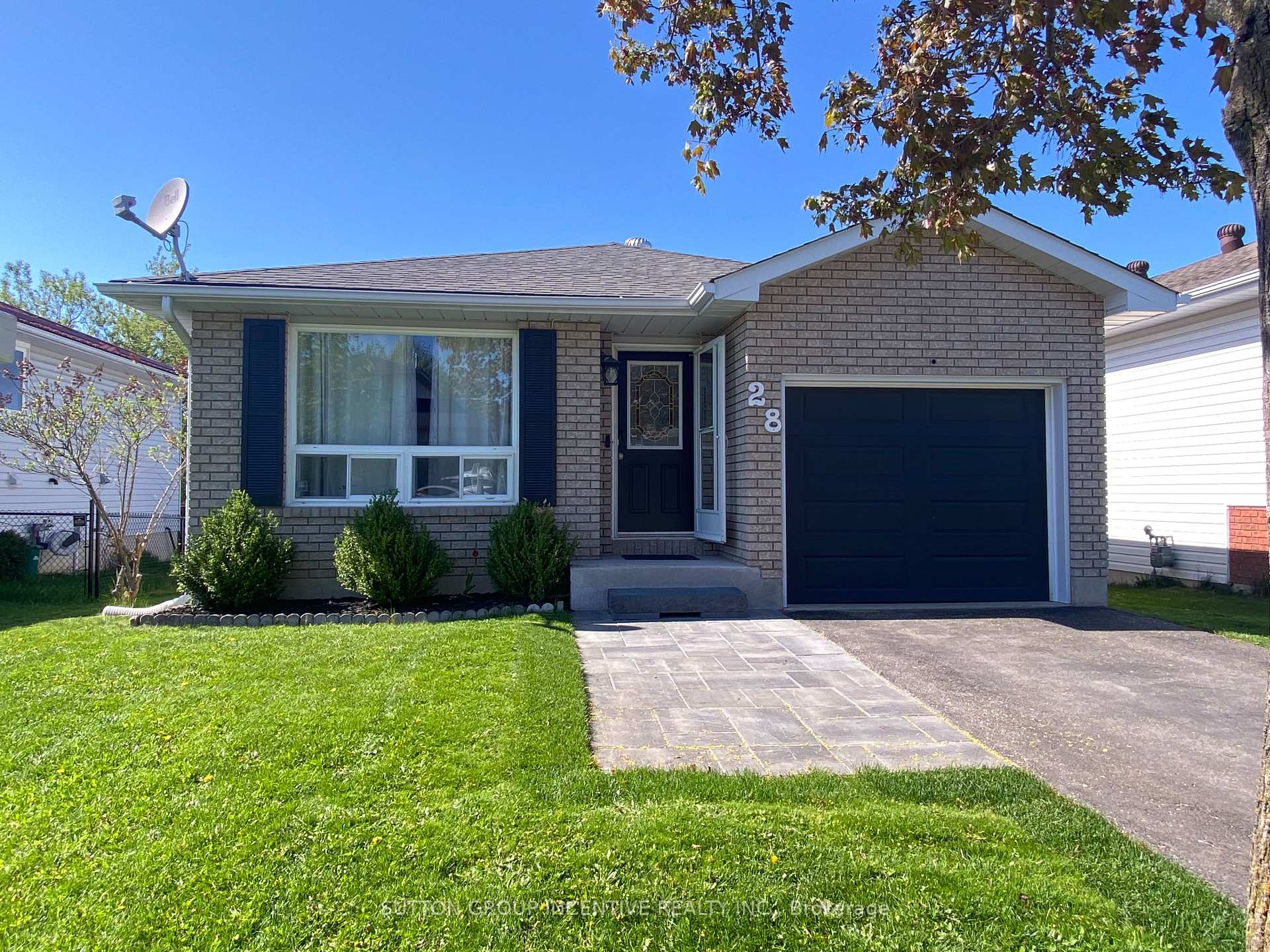 Front of 28 Courtney Crescent