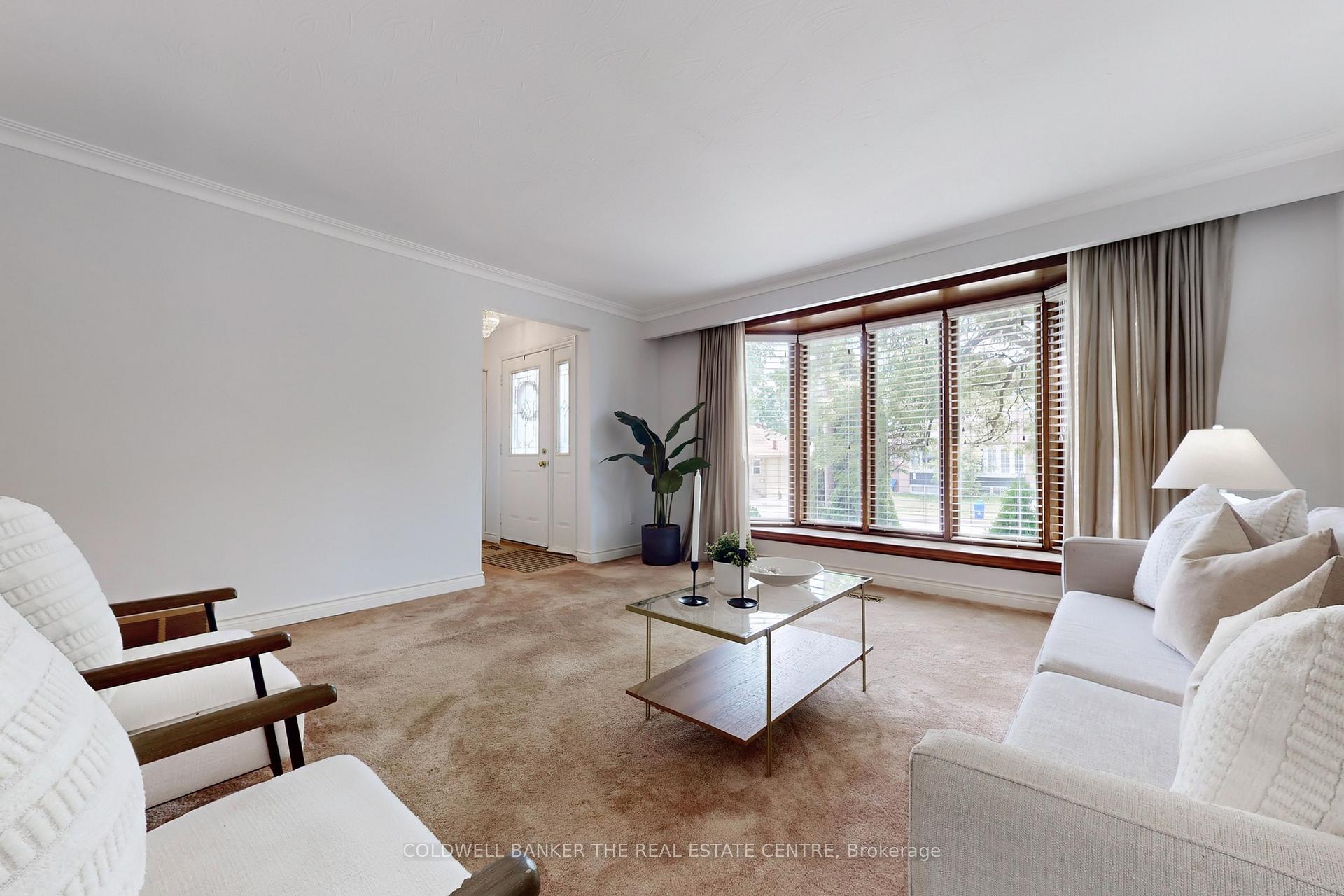 Photo 7 of 245 Silverbirch Drive, Newmarket, Bristol-London — HOMEH