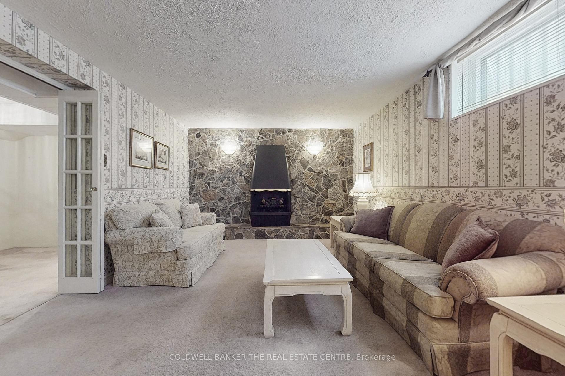 Photo 23 of 245 Silverbirch Drive, Newmarket, Bristol-London — HOMEH