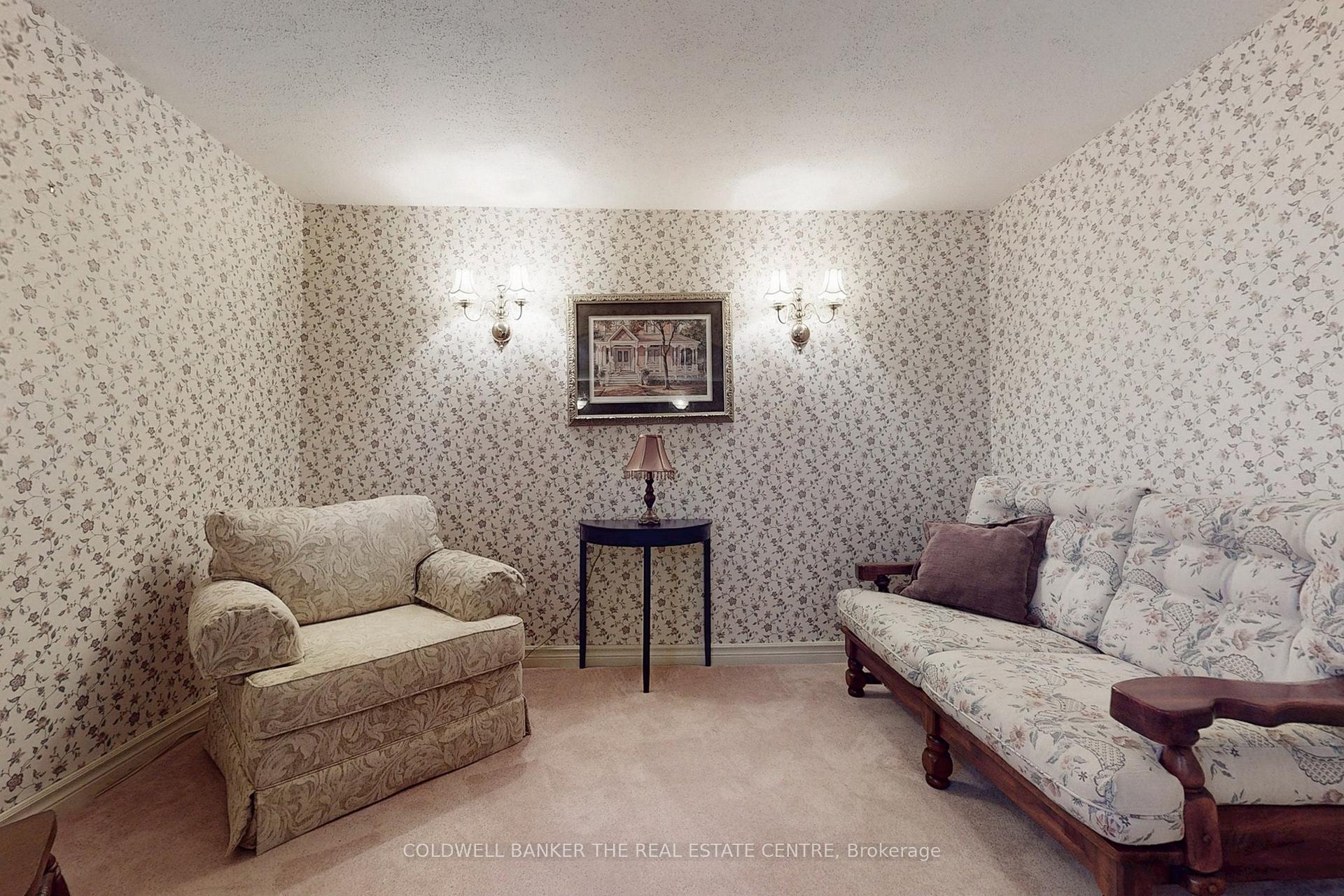 Photo 26 of 245 Silverbirch Drive, Newmarket, Bristol-London — HOMEH