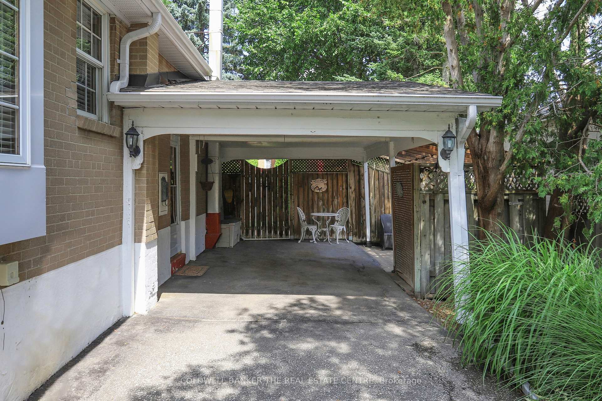 Photo 33 of 245 Silverbirch Drive, Newmarket, Bristol-London — HOMEH