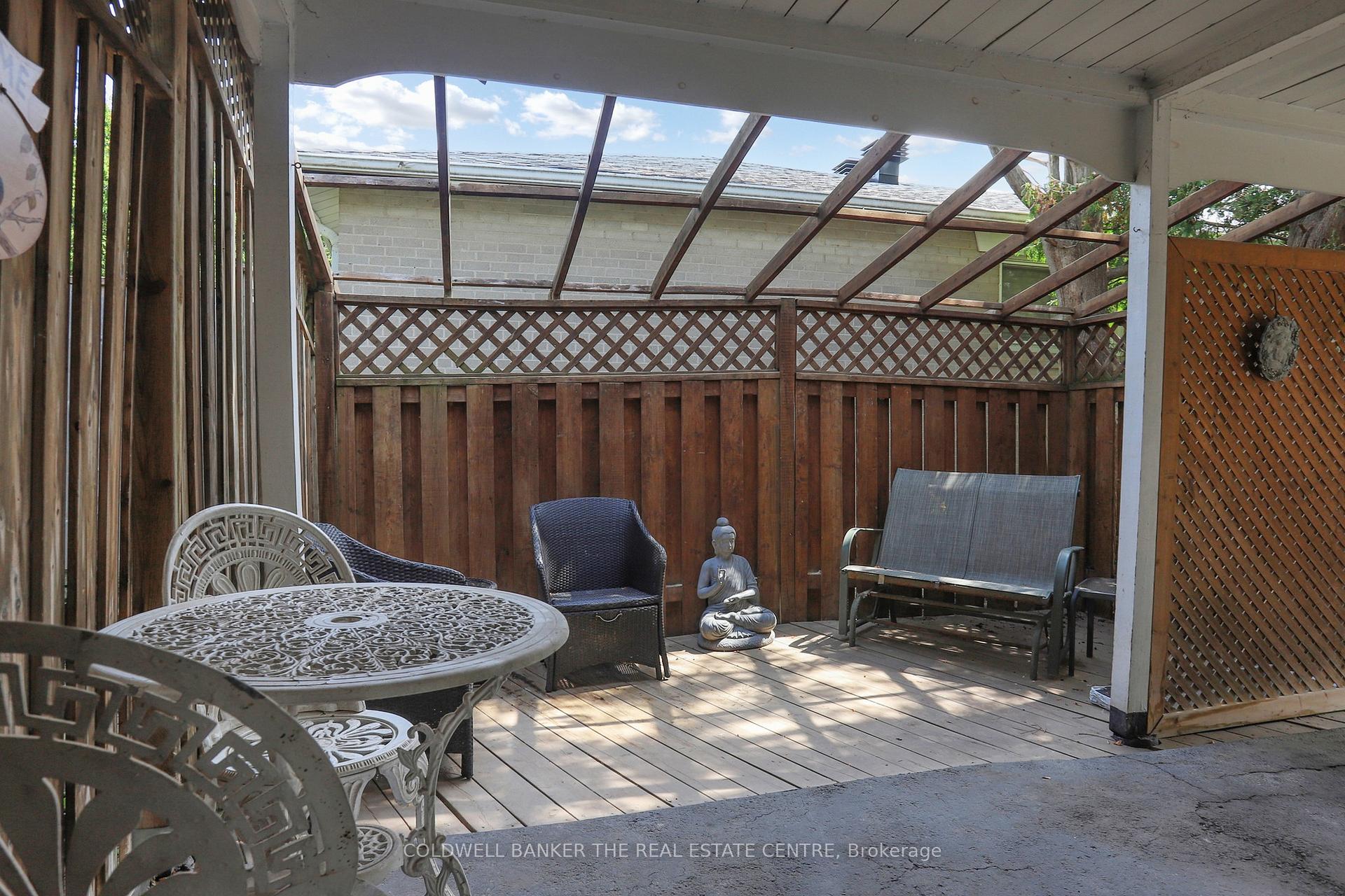 Photo 34 of 245 Silverbirch Drive, Newmarket, Bristol-London — HOMEH