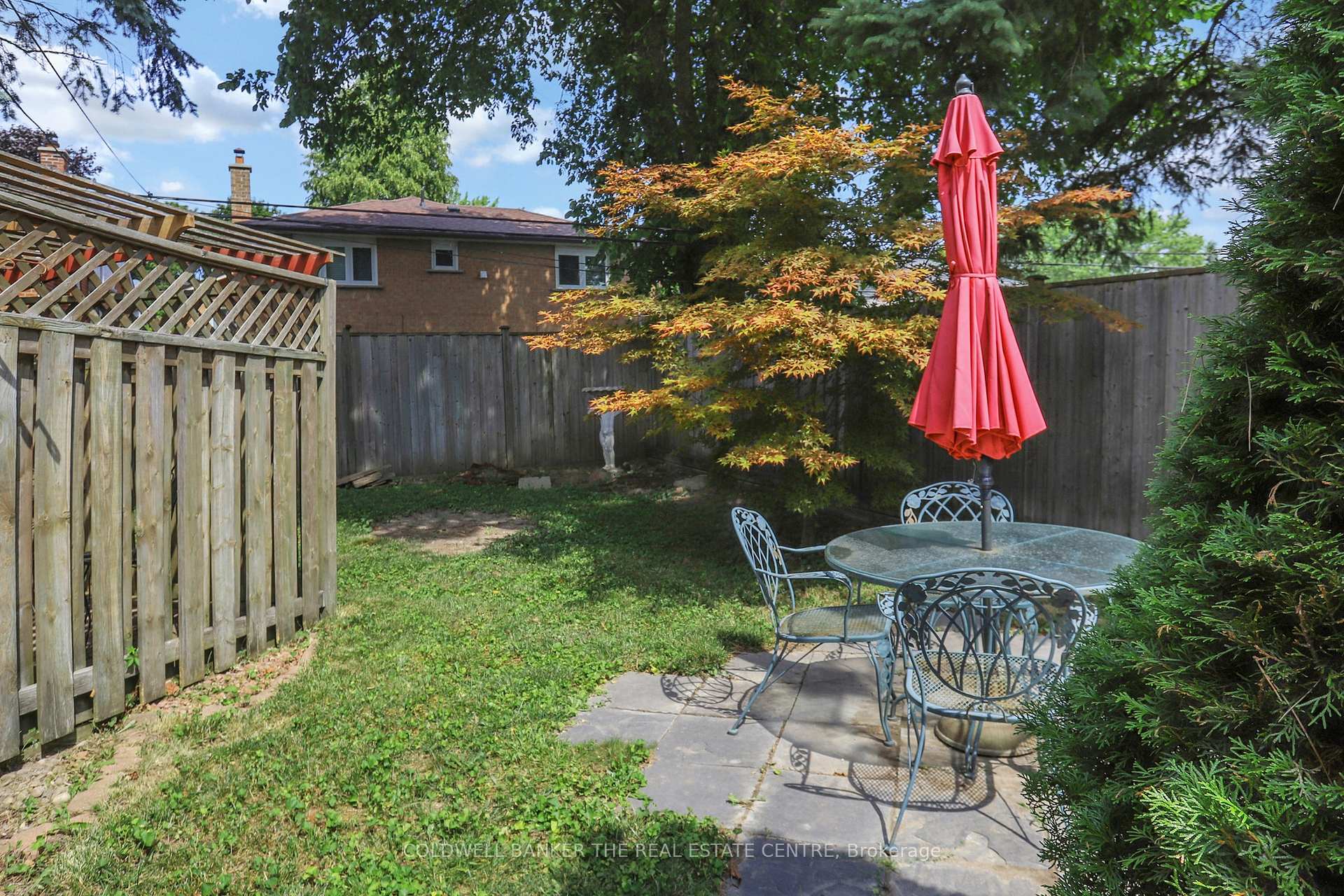 Photo 40 of 245 Silverbirch Drive, Newmarket, Bristol-London — HOMEH