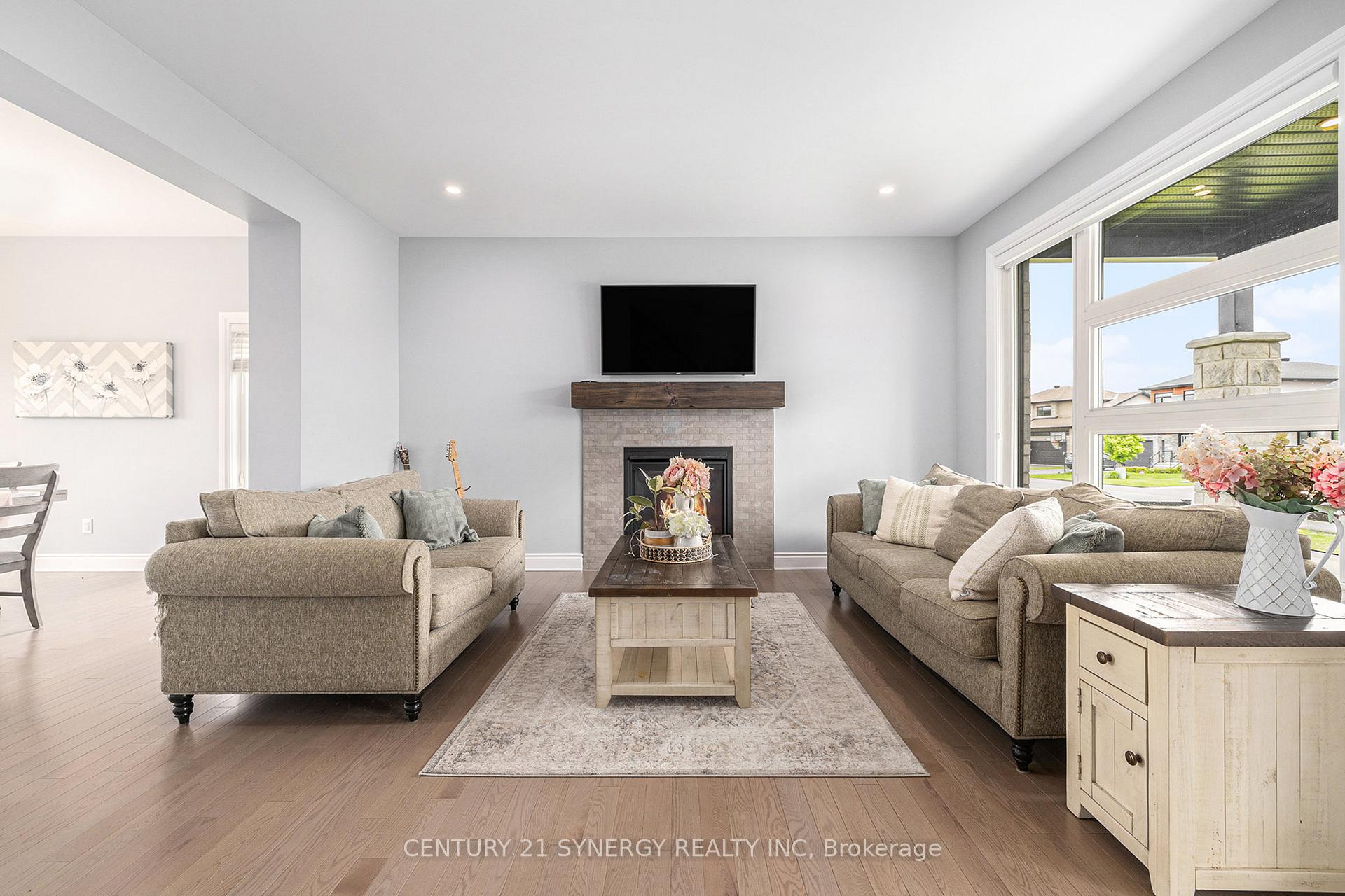 Photo 5 of 20 Pleasant Street, North Stormont, North Stormont (Finch) Twp — HOMEH