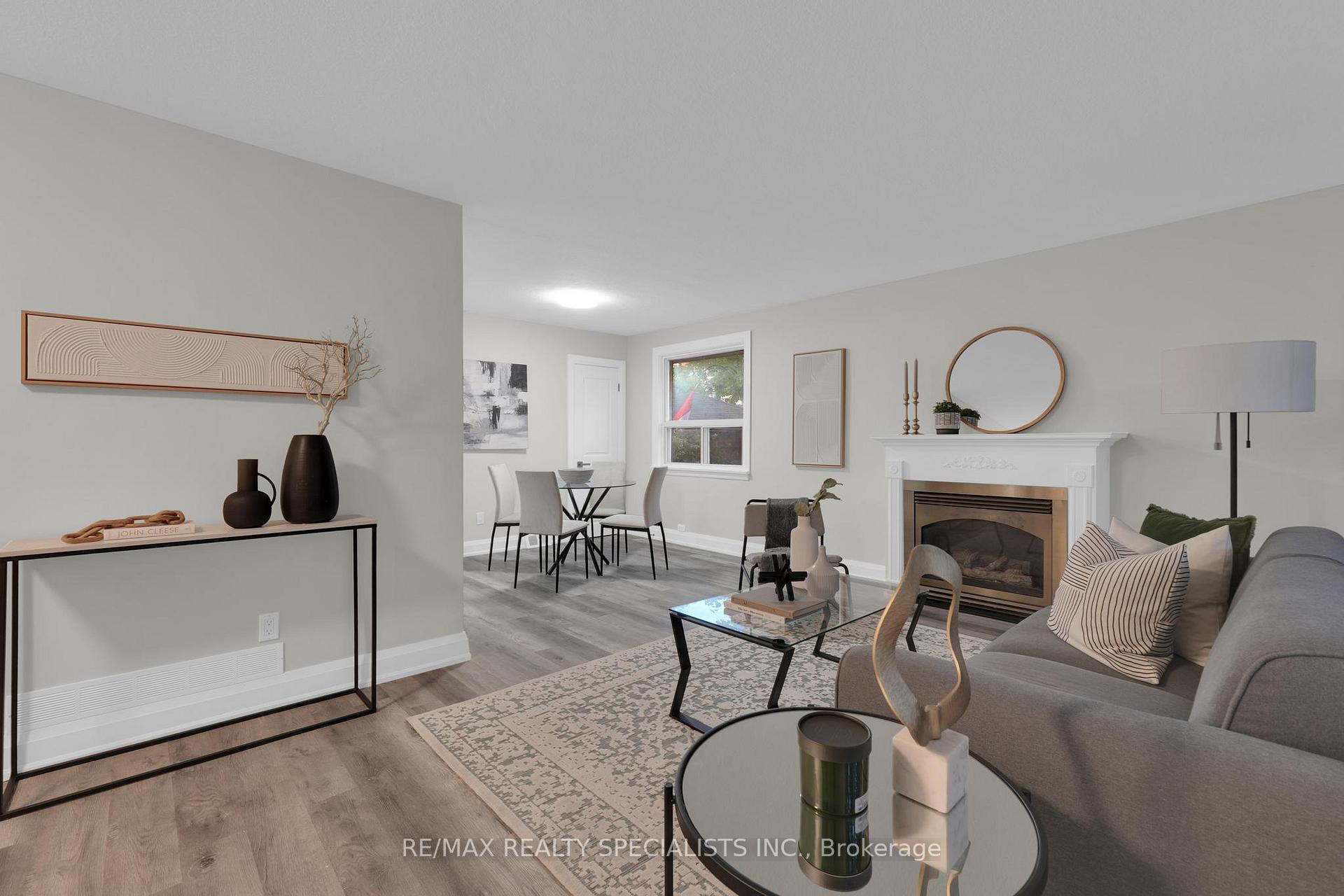 Photo 6 of 51 Florence Drive, Oakville, Central — HOMEH