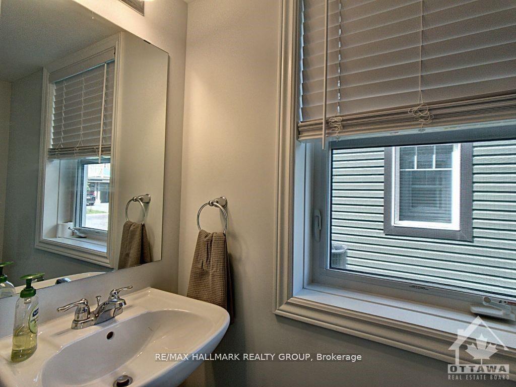 Photo 12 of 419 Gerardia Lane, Ottawa, Avalon West — HOMEH