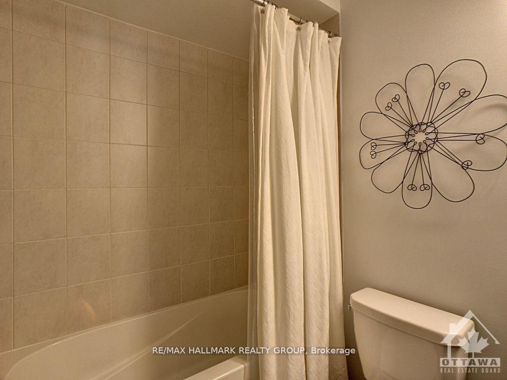 Photo 14 of 419 Gerardia Lane, Ottawa, Avalon West — HOMEH