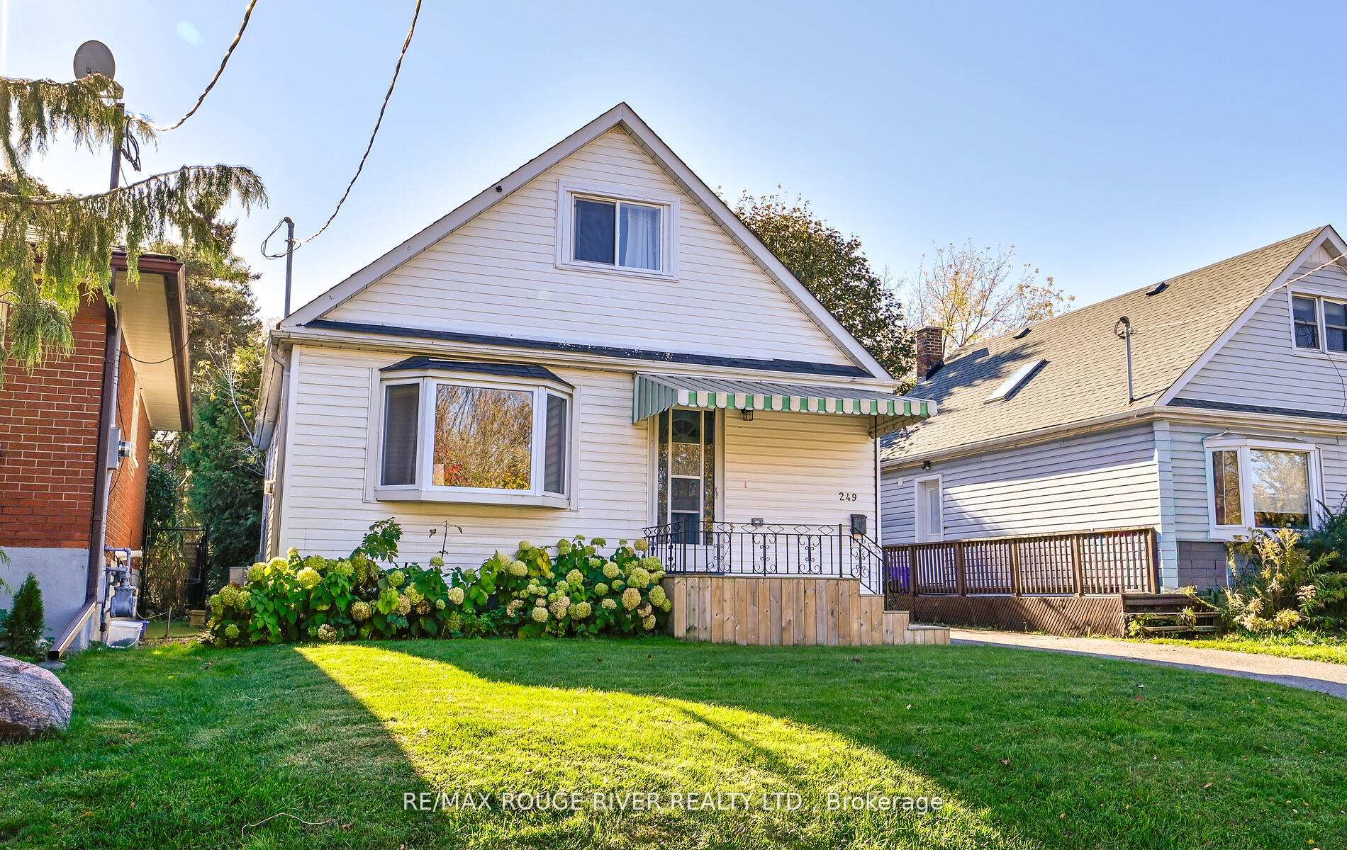 Photo 1 of 249 Sinclair Avenue, Oshawa, Vanier — HOMEH