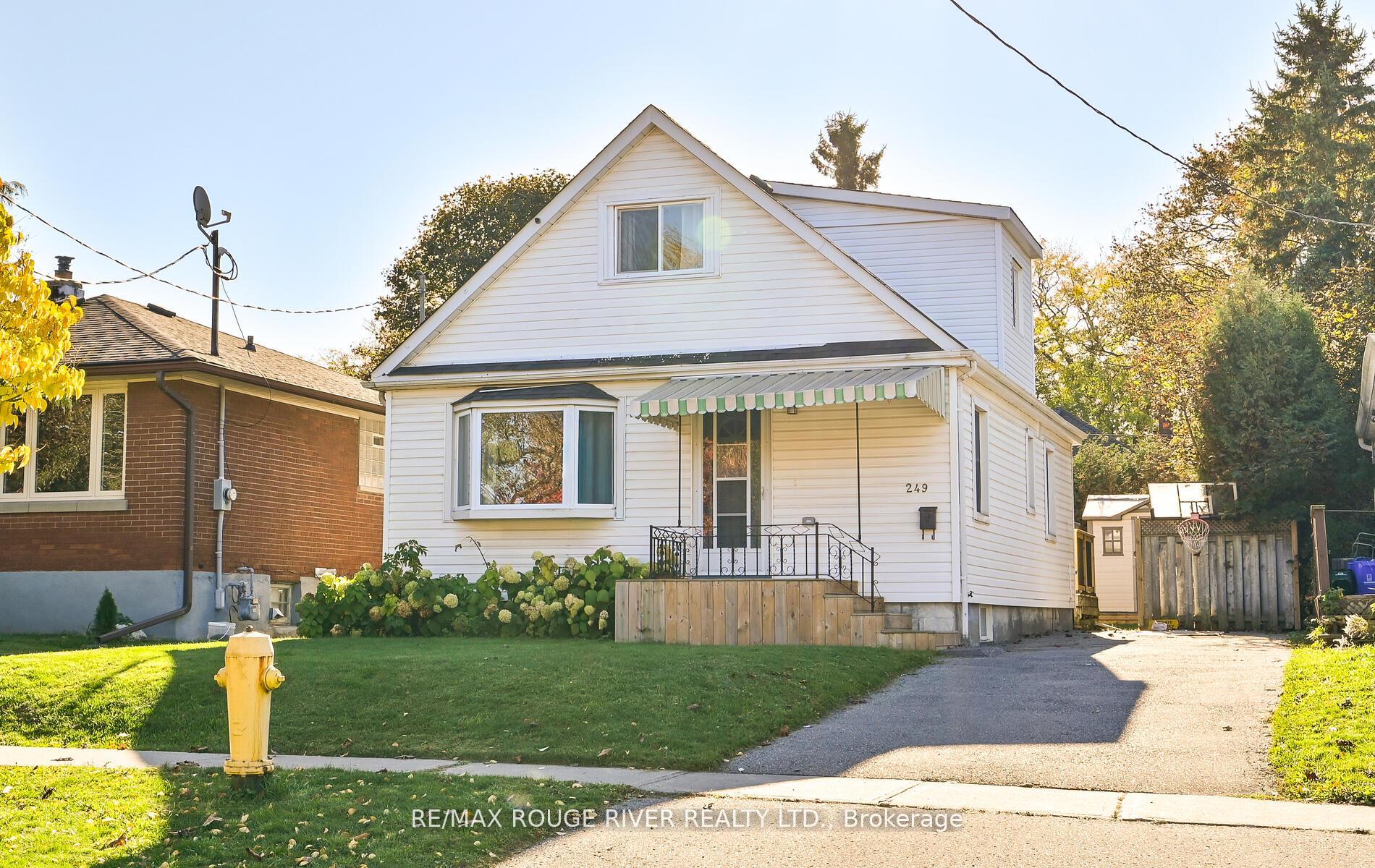 Photo 5 of 249 Sinclair Avenue, Oshawa, Vanier — HOMEH