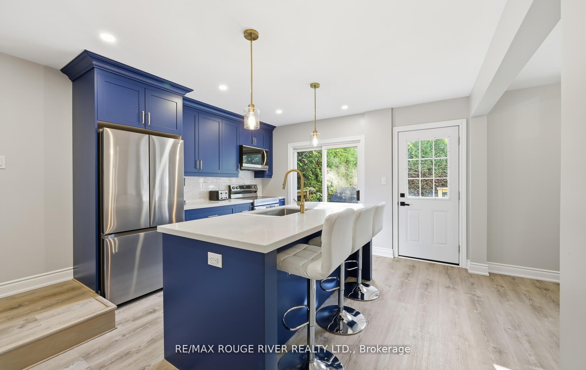 Photo 14 of 249 Sinclair Avenue, Oshawa, Vanier — HOMEH
