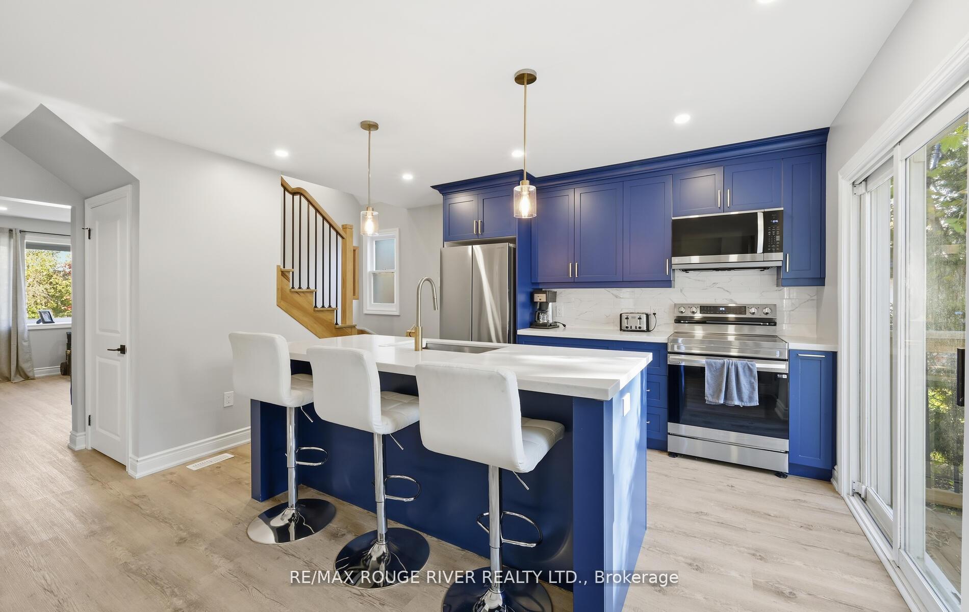 Photo 15 of 249 Sinclair Avenue, Oshawa, Vanier — HOMEH
