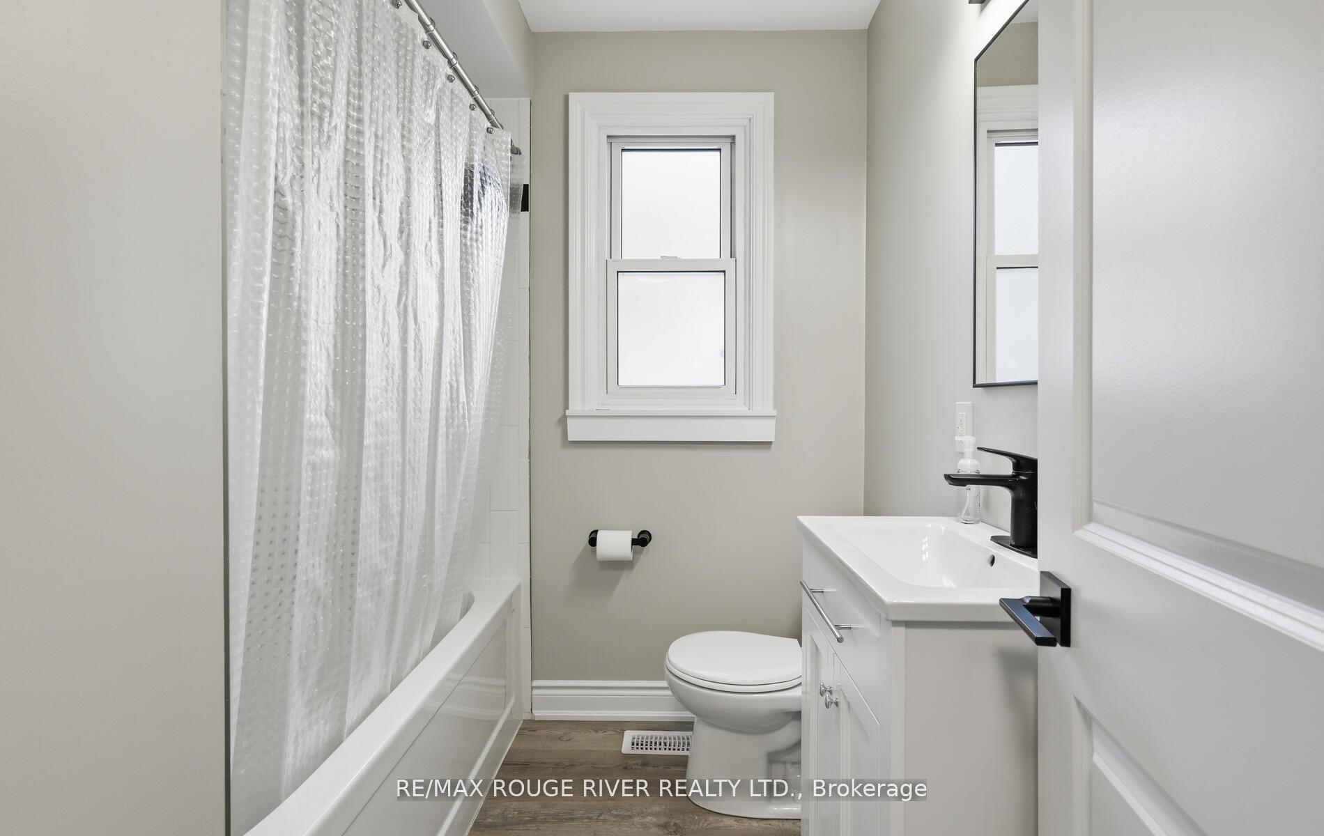 Photo 22 of 249 Sinclair Avenue, Oshawa, Vanier — HOMEH