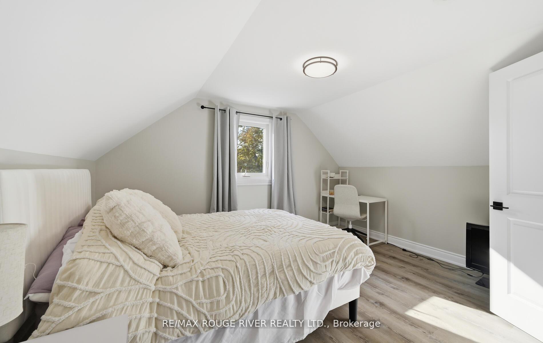 Photo 31 of 249 Sinclair Avenue, Oshawa, Vanier — HOMEH