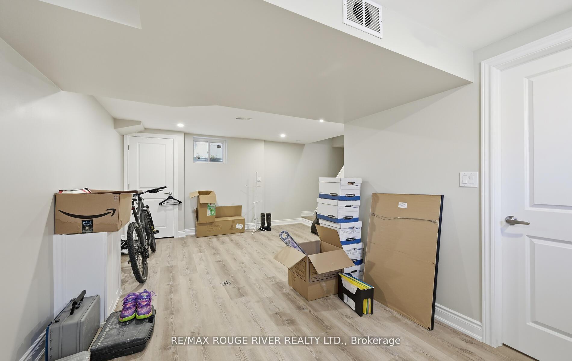 Photo 35 of 249 Sinclair Avenue, Oshawa, Vanier — HOMEH
