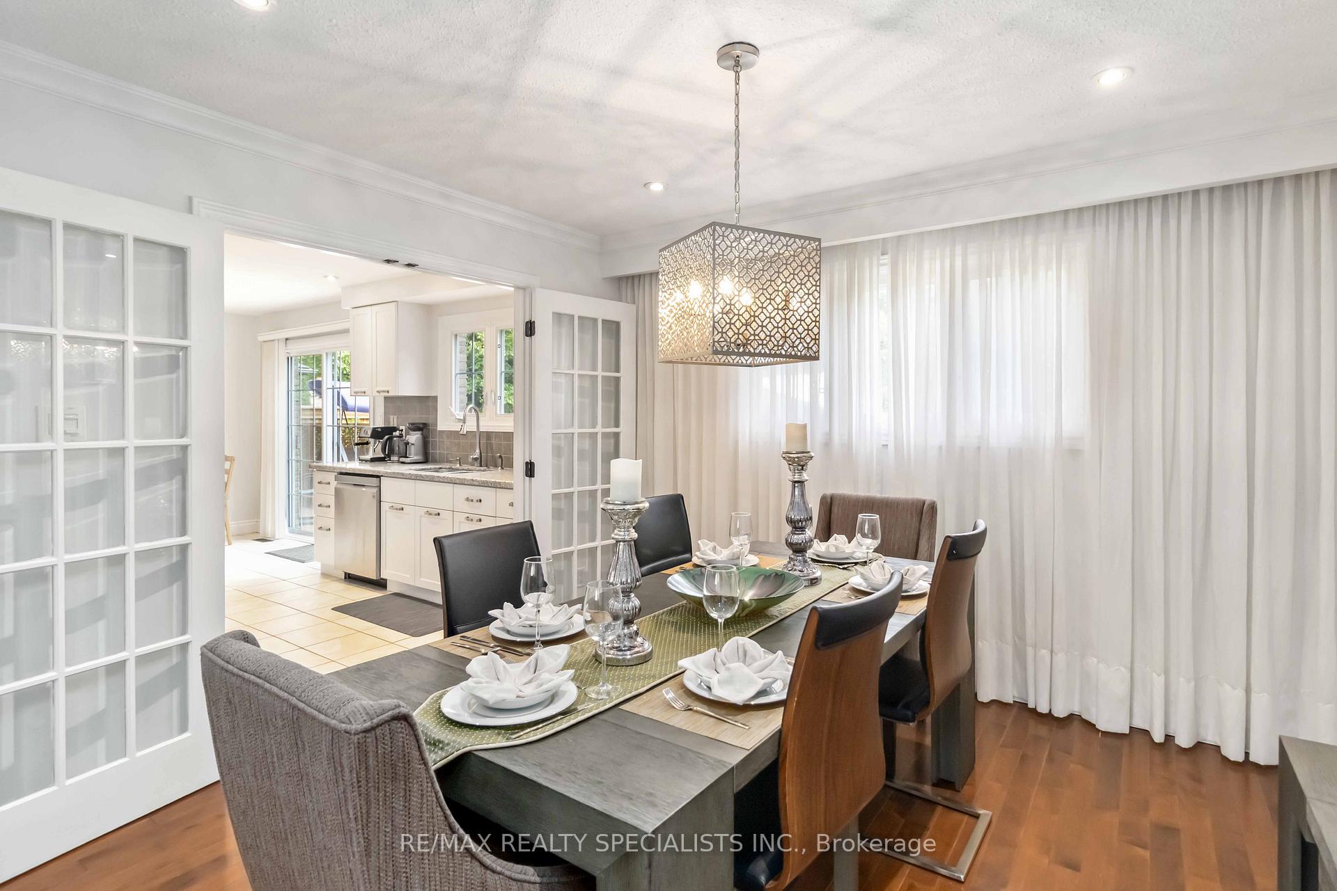 Photo 6 of 2441 Nikanna Road, Mississauga, Erindale — HOMEH