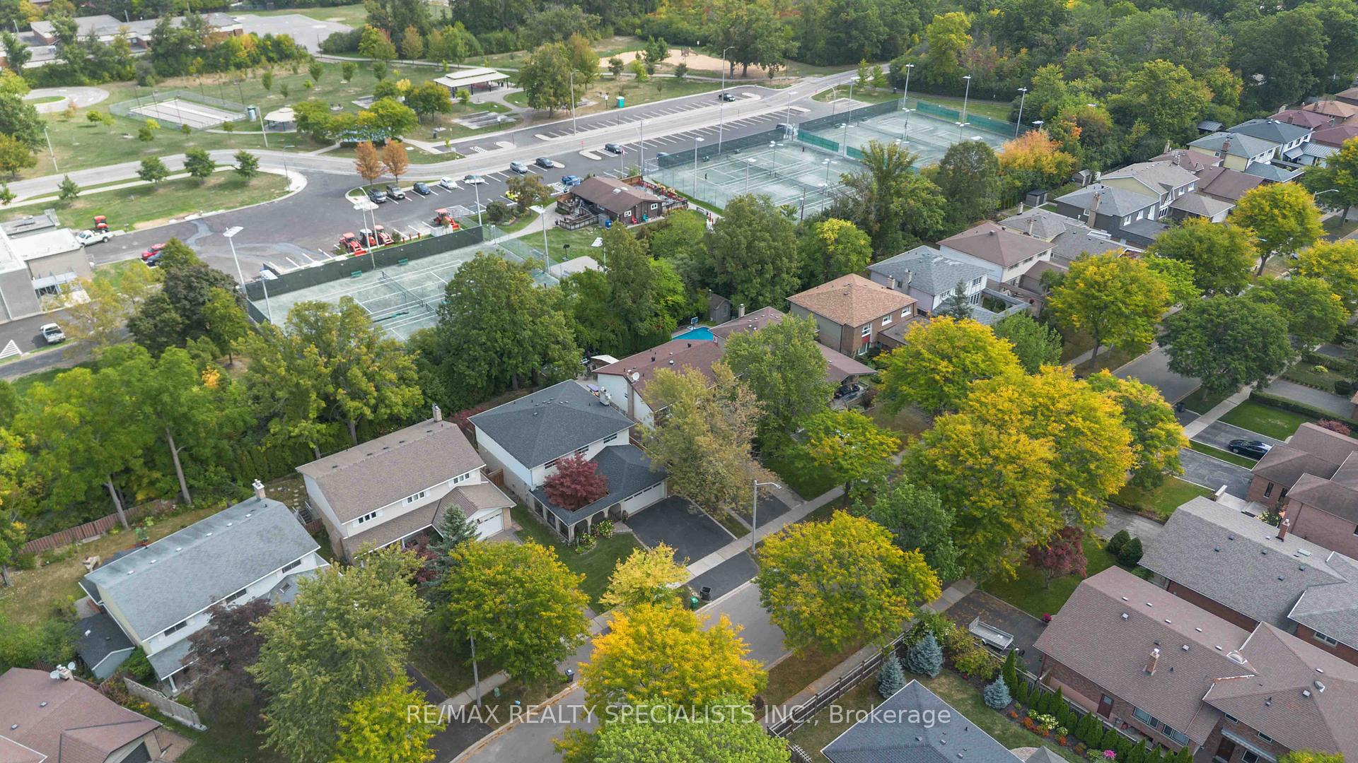 Photo 41 of 2441 Nikanna Road, Mississauga, Erindale — HOMEH