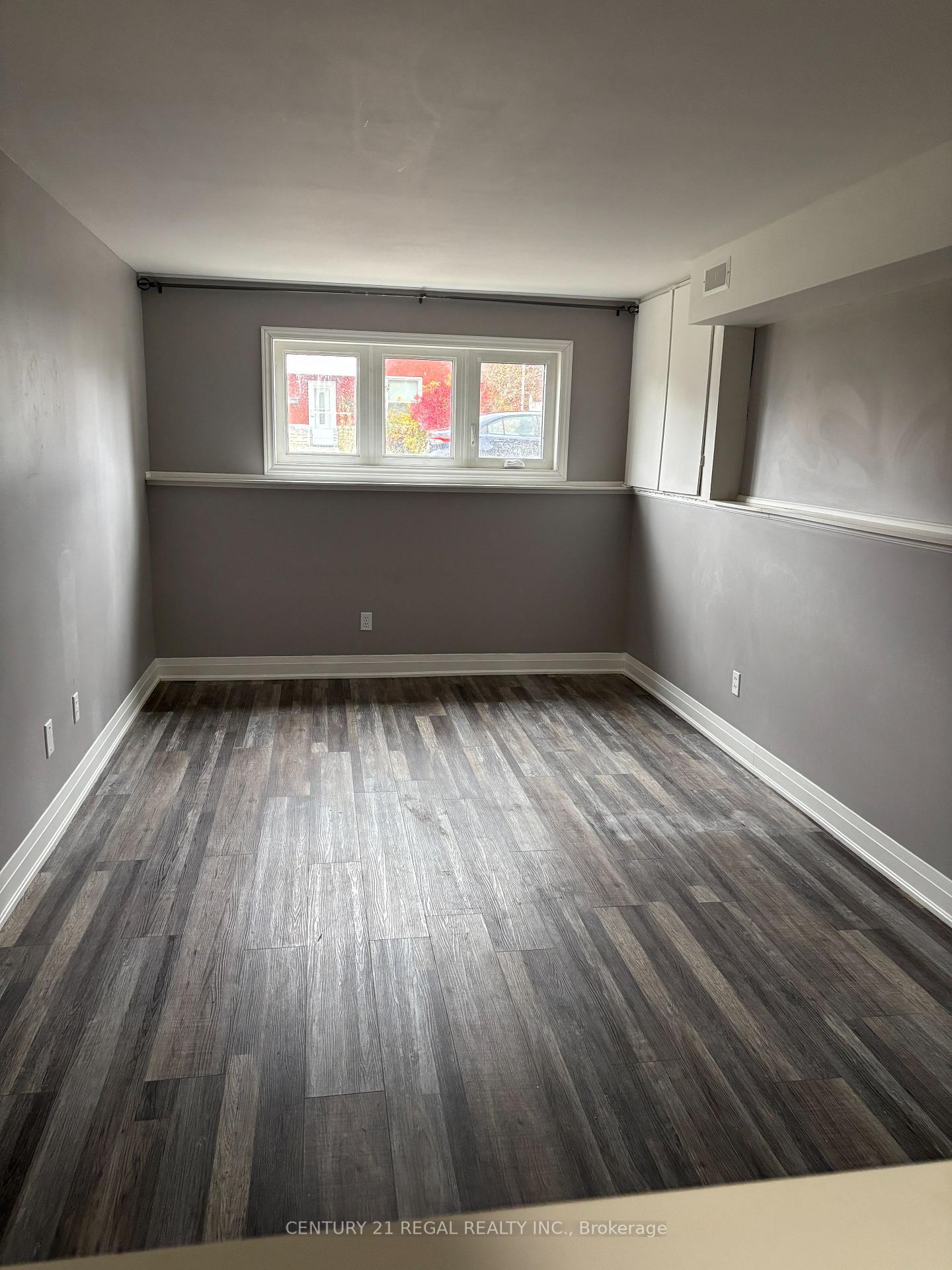 Photo 4 of Unit Lower Level, 171 Centre Street N, Oshawa, O'Neill — HOMEH