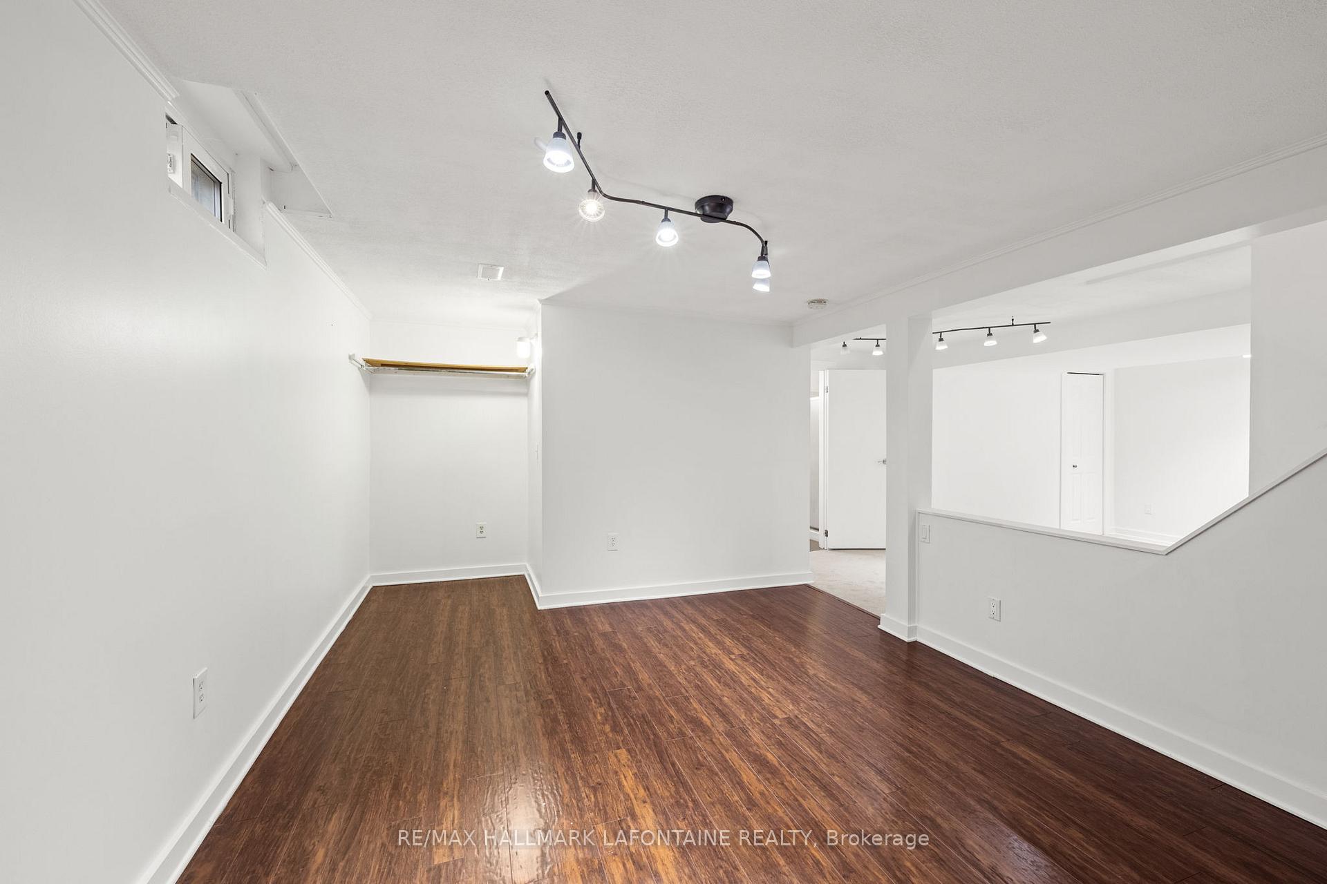 Photo 29 of 303 Mockingbird Drive, Ottawa, Chatelaine Village — HOMEH