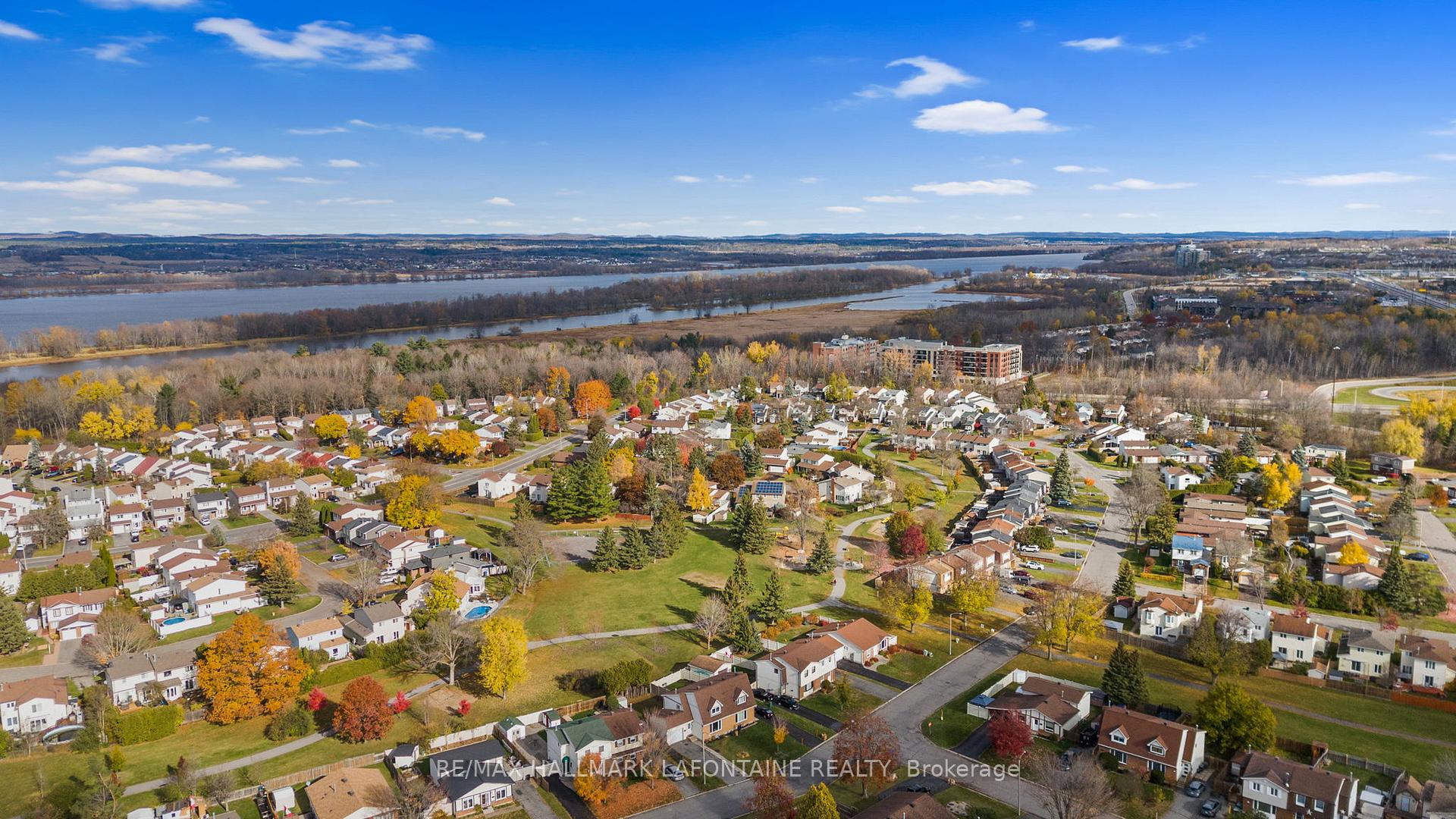 Photo 36 of 303 Mockingbird Drive, Ottawa, Chatelaine Village — HOMEH