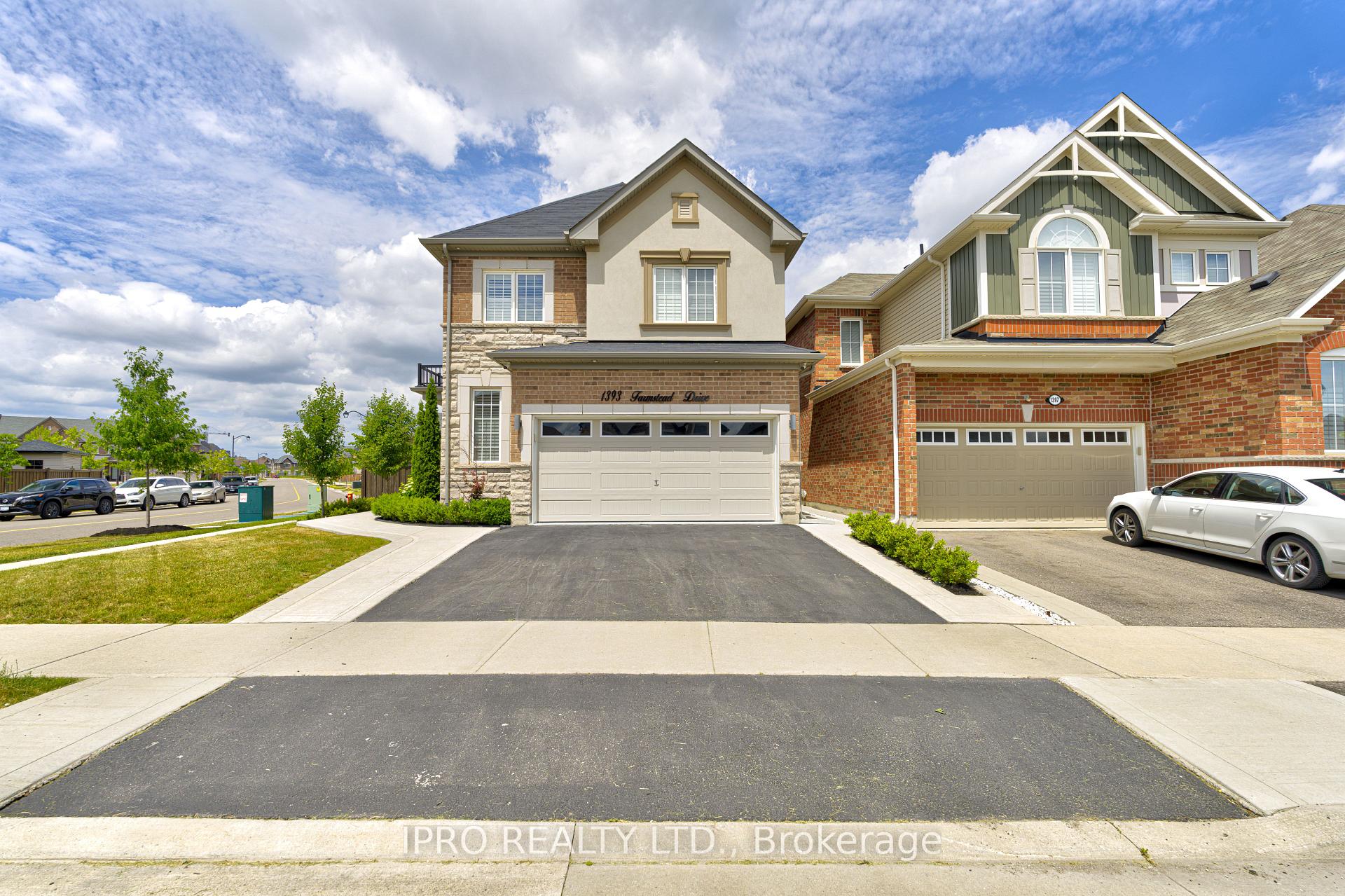 Photo 4 of 1393 Farmstead Drive, Milton, Ford — HOMEH