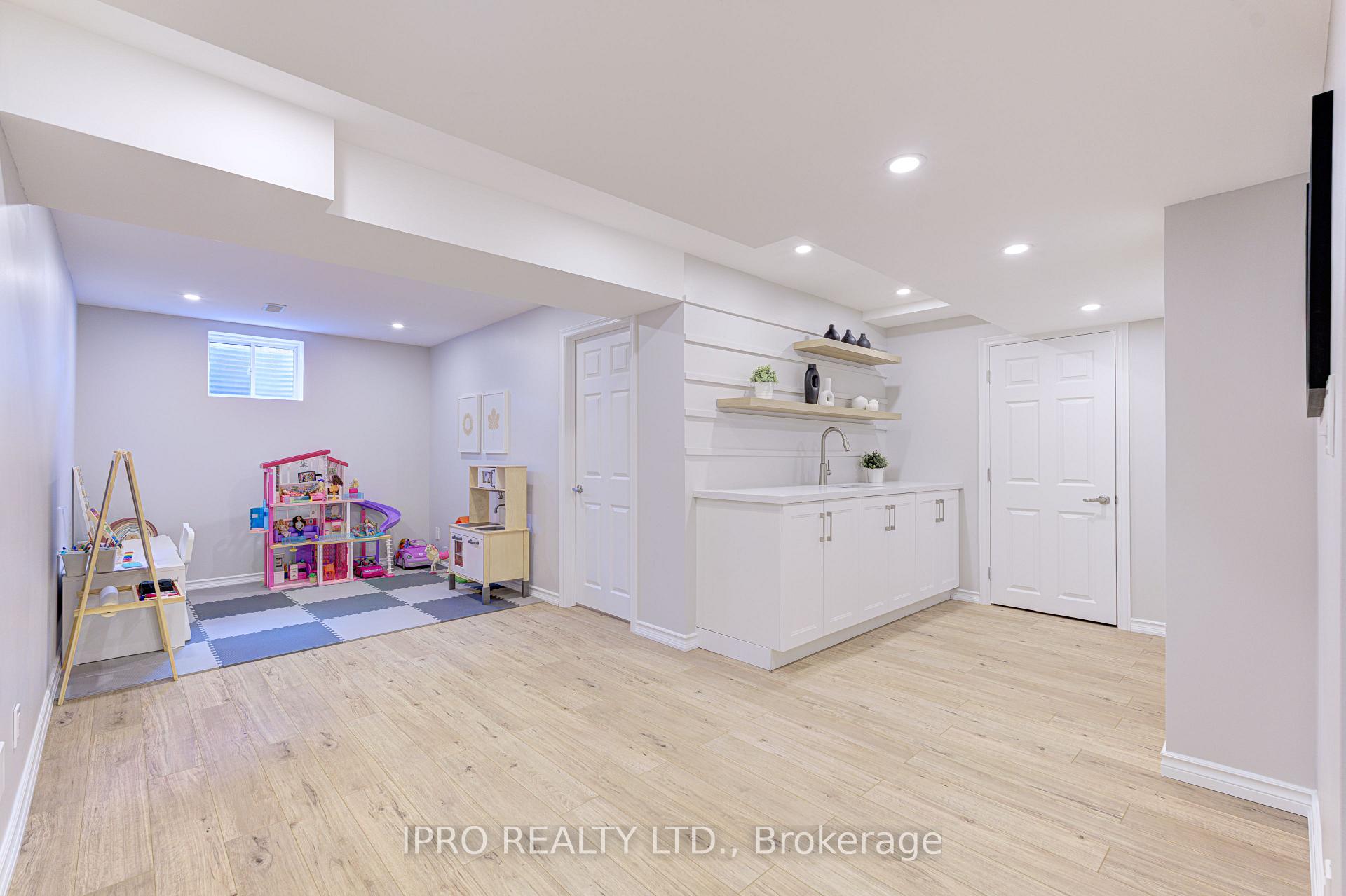 Photo 42 of 1393 Farmstead Drive, Milton, Ford — HOMEH