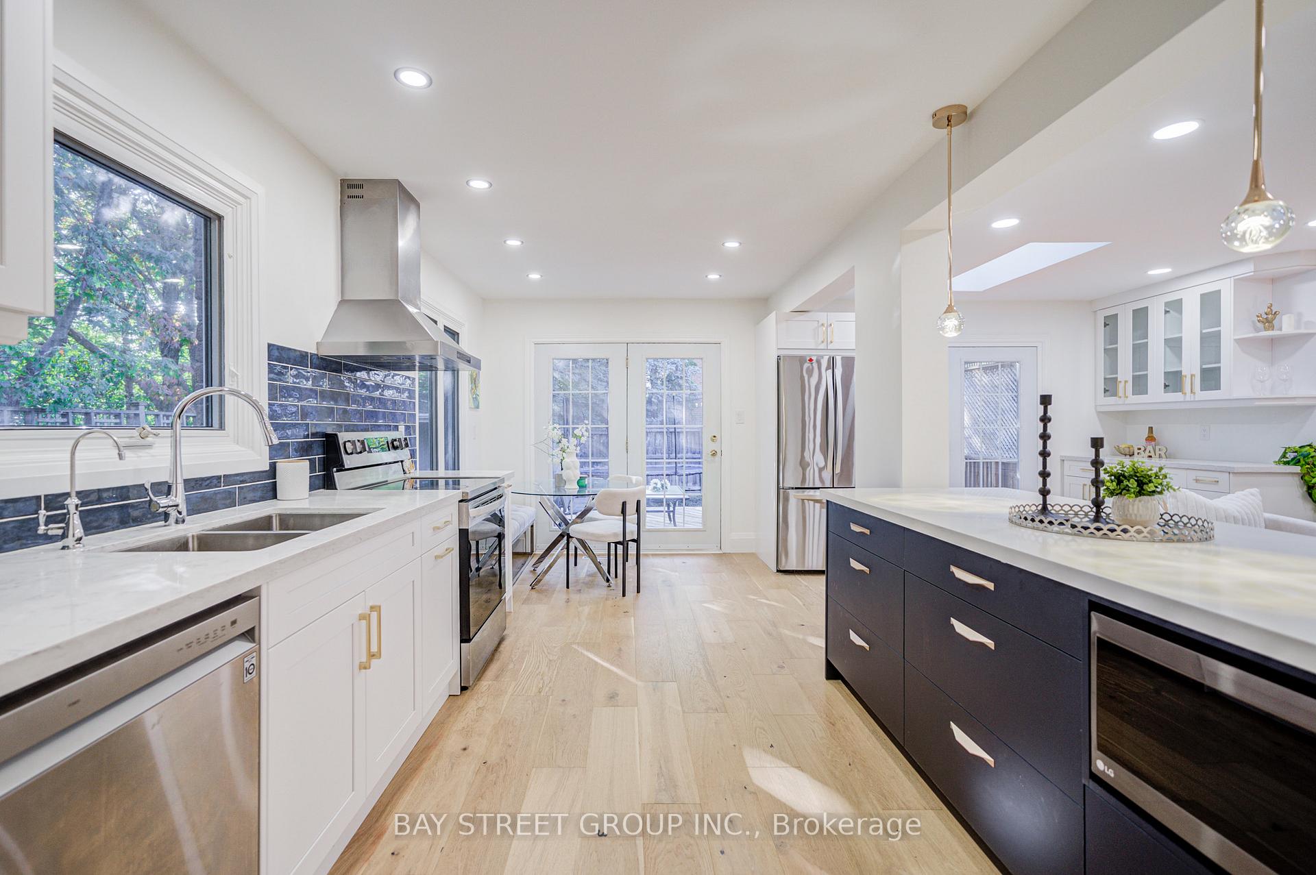Photo 19 of 1307 Barberry Green, Oakville, Glen Abbey — HOMEH