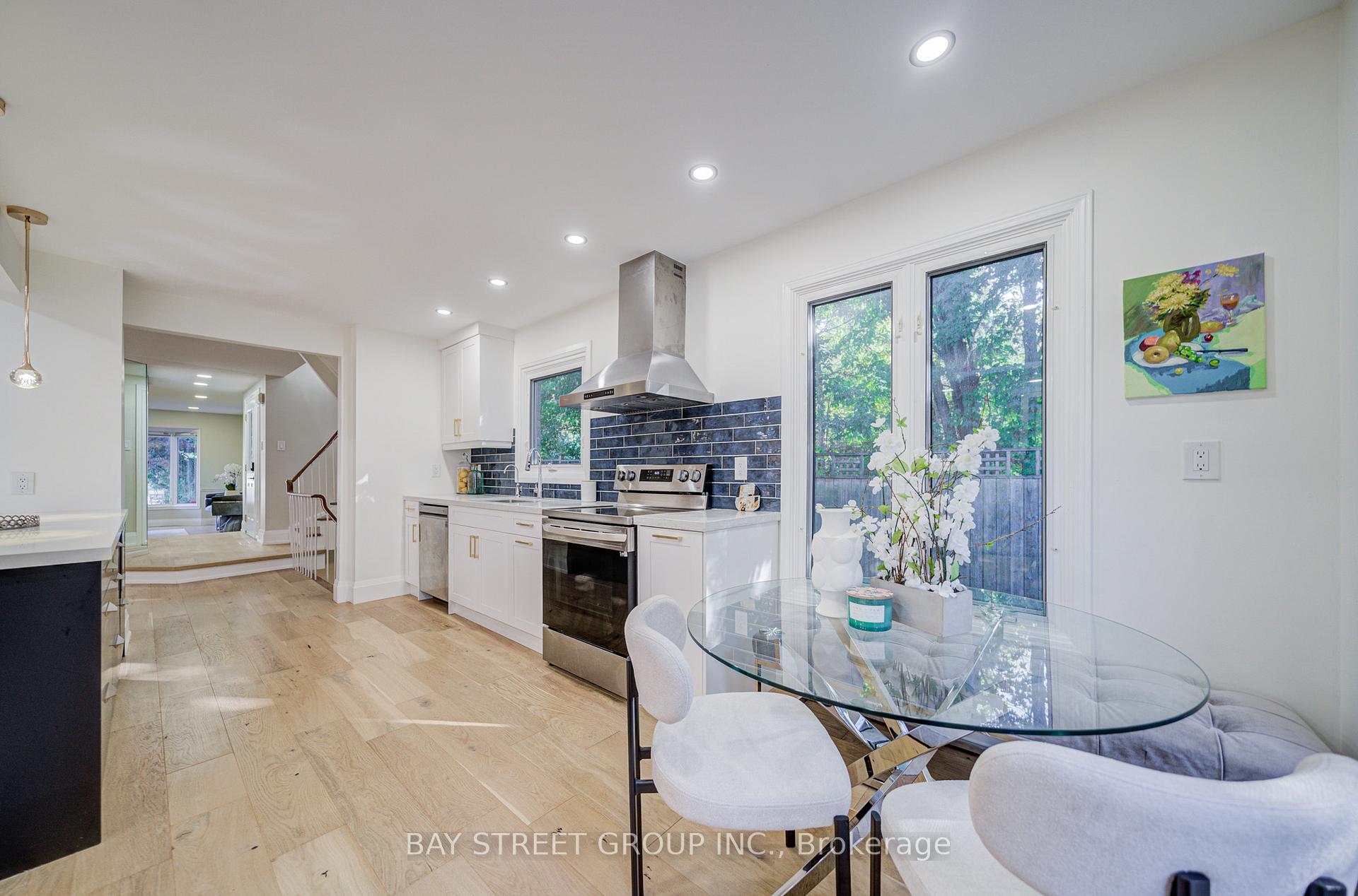 Photo 25 of 1307 Barberry Green, Oakville, Glen Abbey — HOMEH