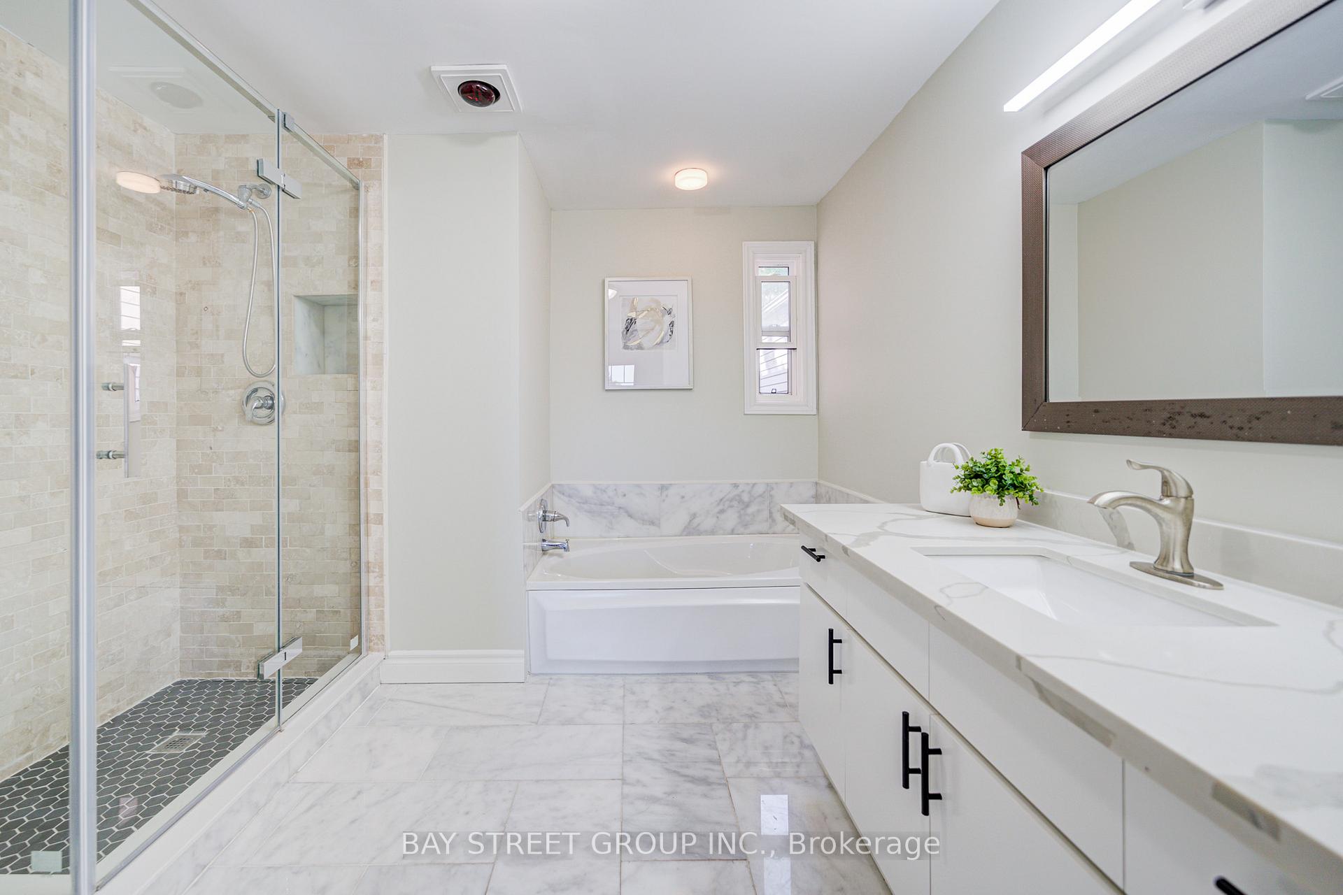 Photo 31 of 1307 Barberry Green, Oakville, Glen Abbey — HOMEH