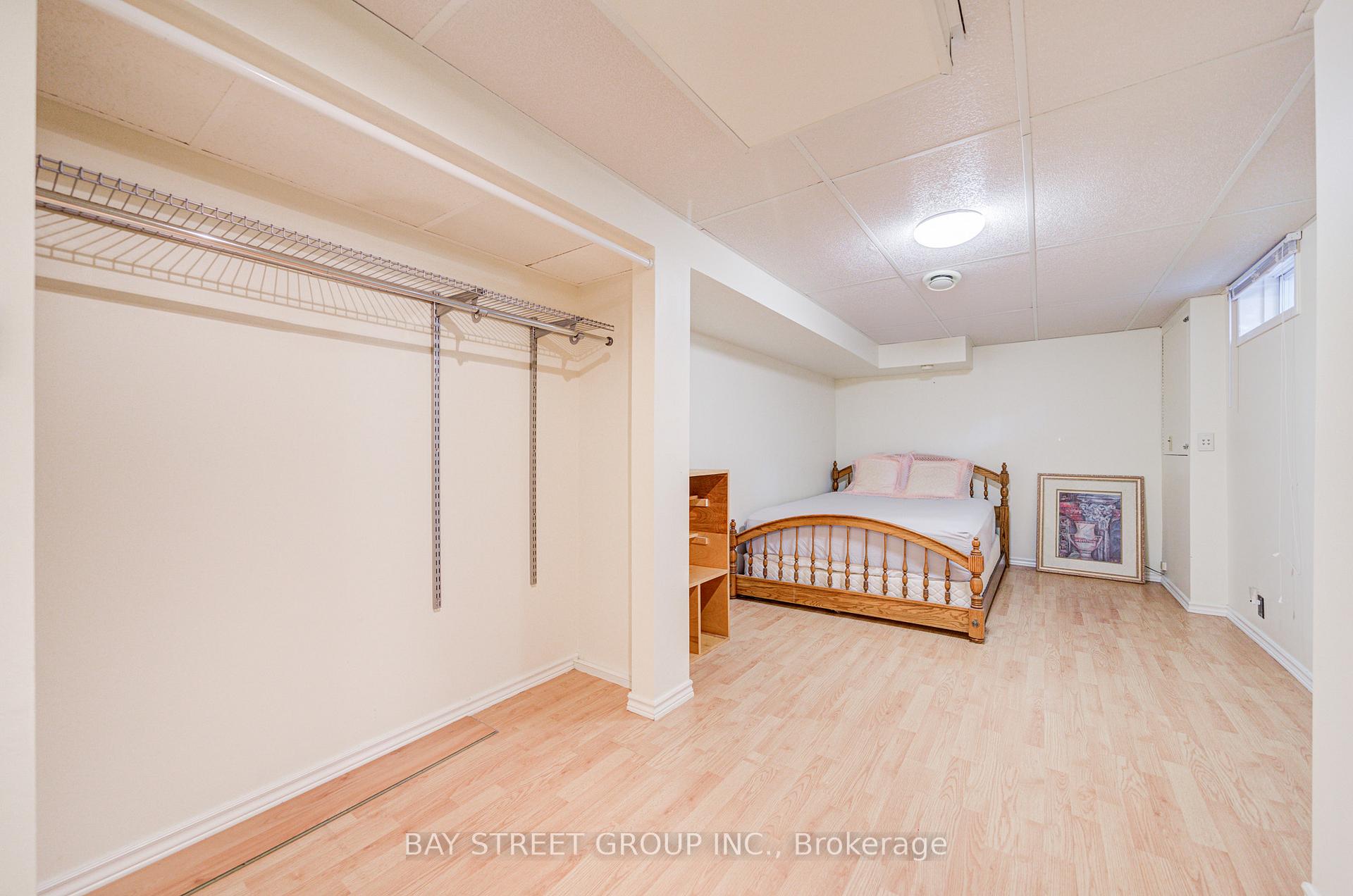 Photo 43 of 1307 Barberry Green, Oakville, Glen Abbey — HOMEH