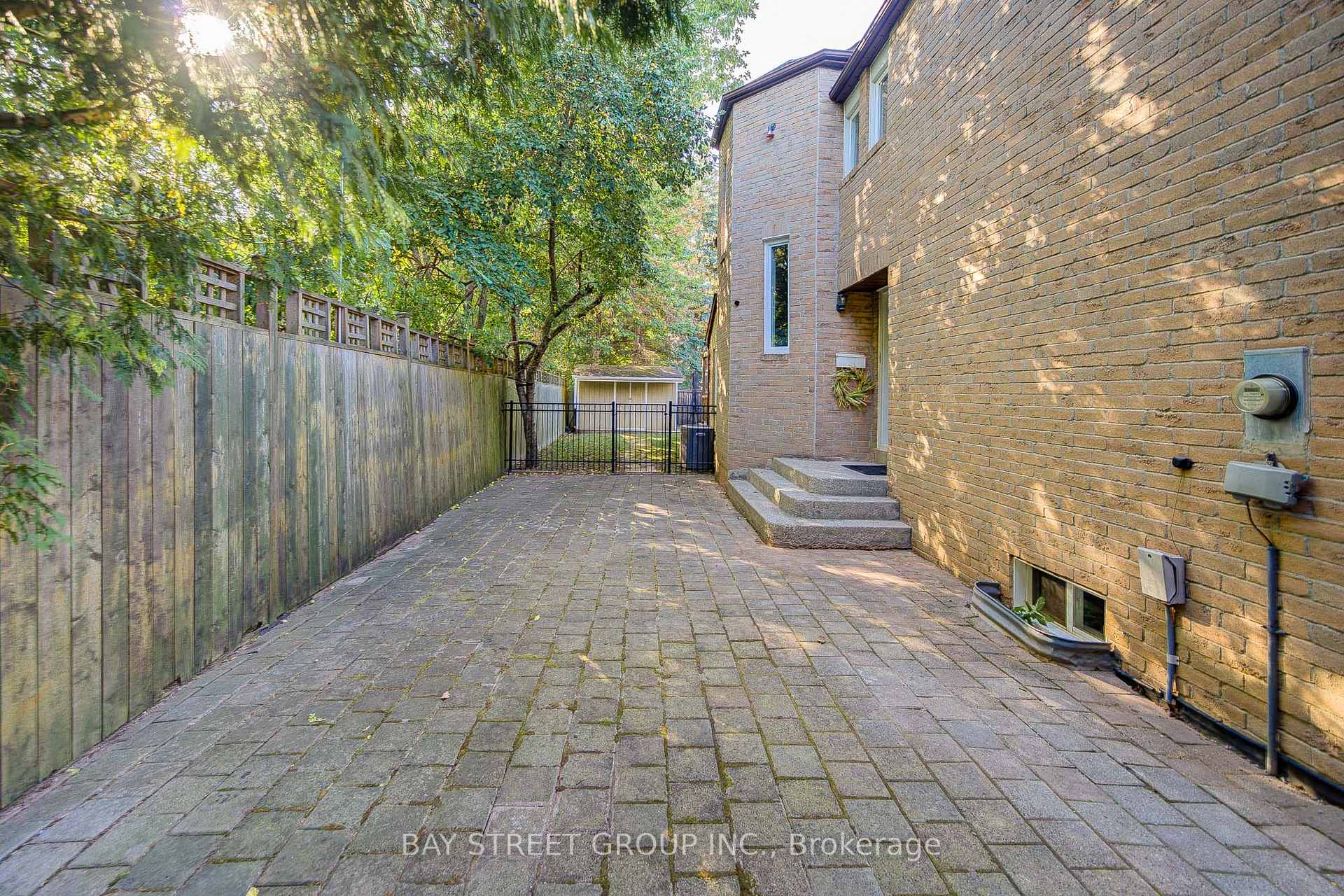 Photo 44 of 1307 Barberry Green, Oakville, Glen Abbey — HOMEH